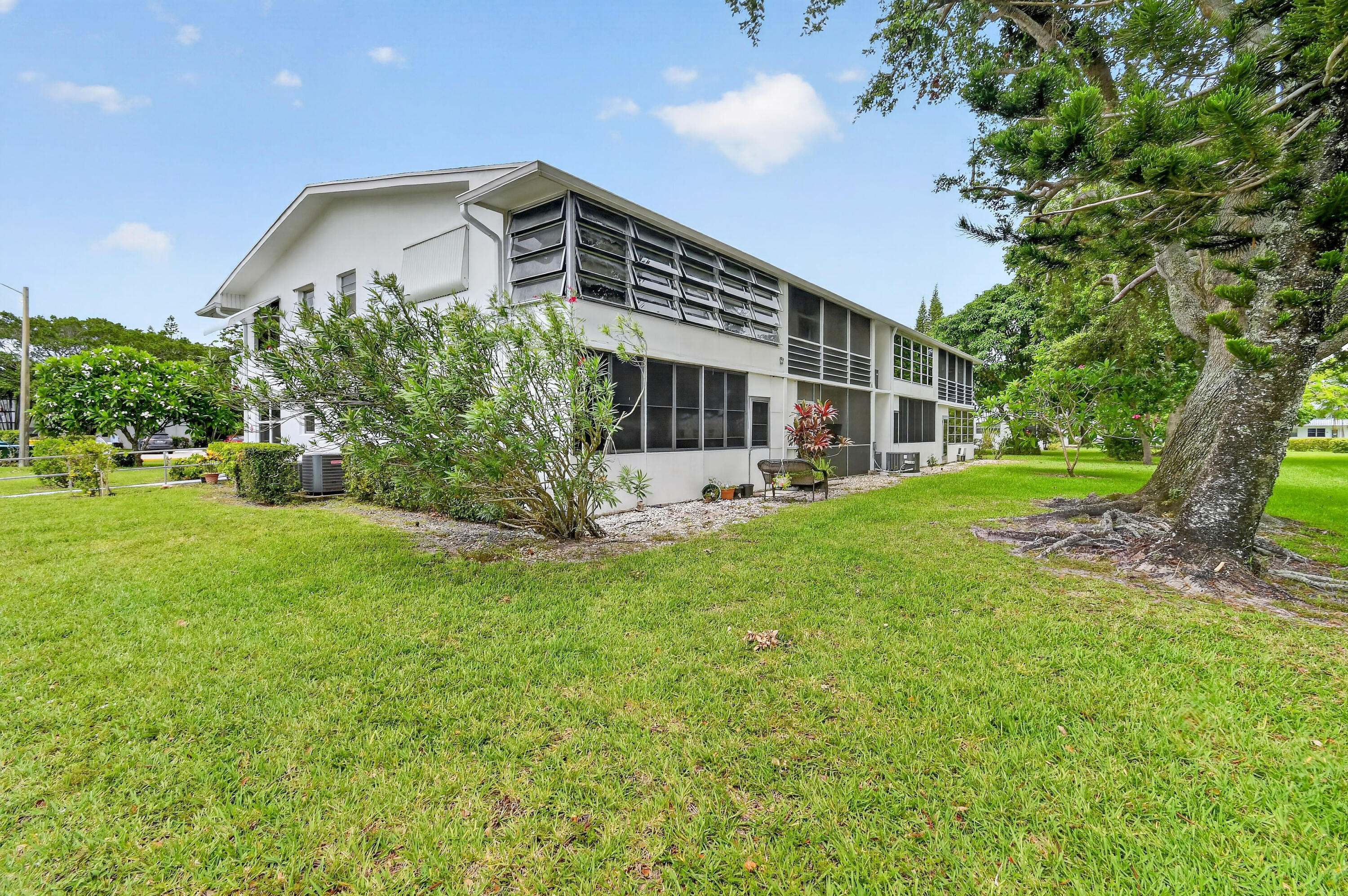 SUSSEX CONDO - Residential