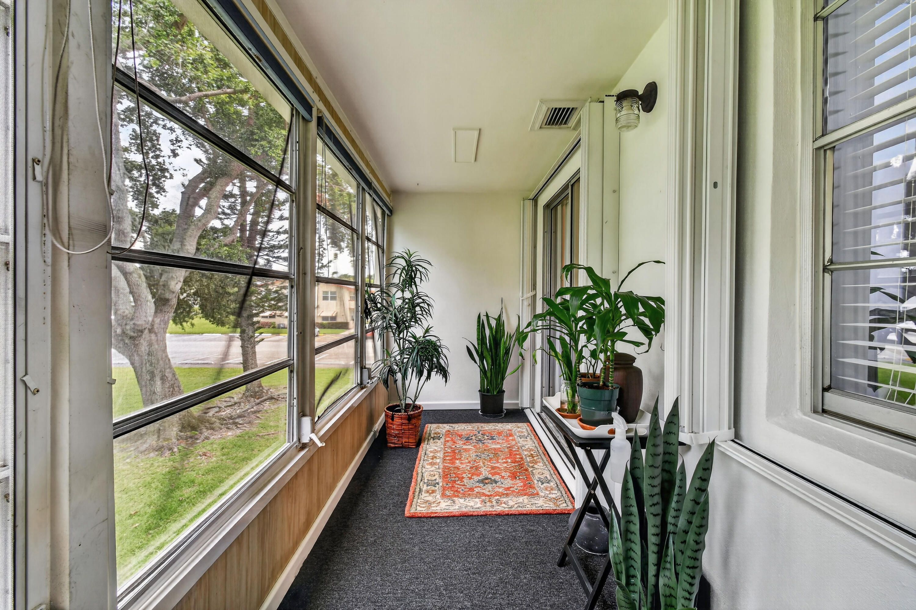 SUSSEX CONDO - Residential