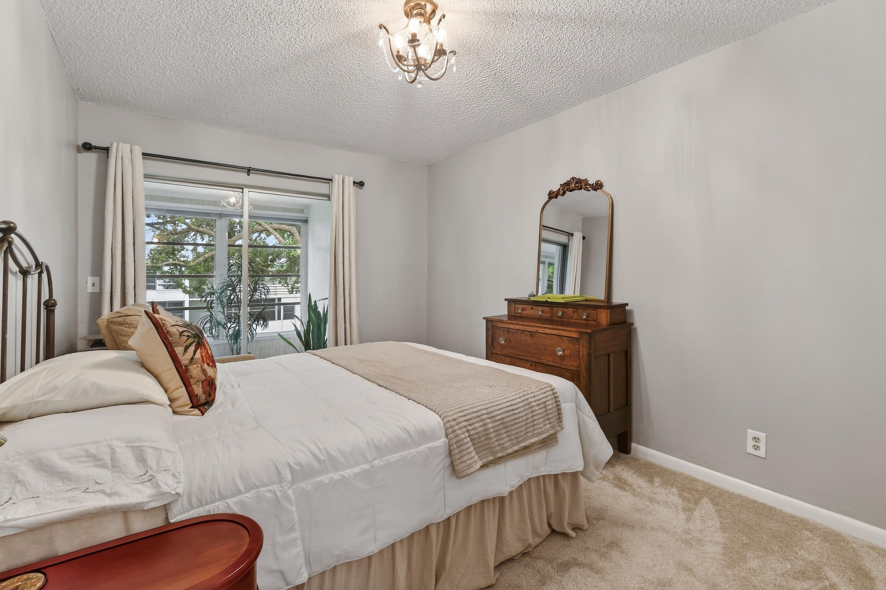 SUSSEX CONDO - Residential