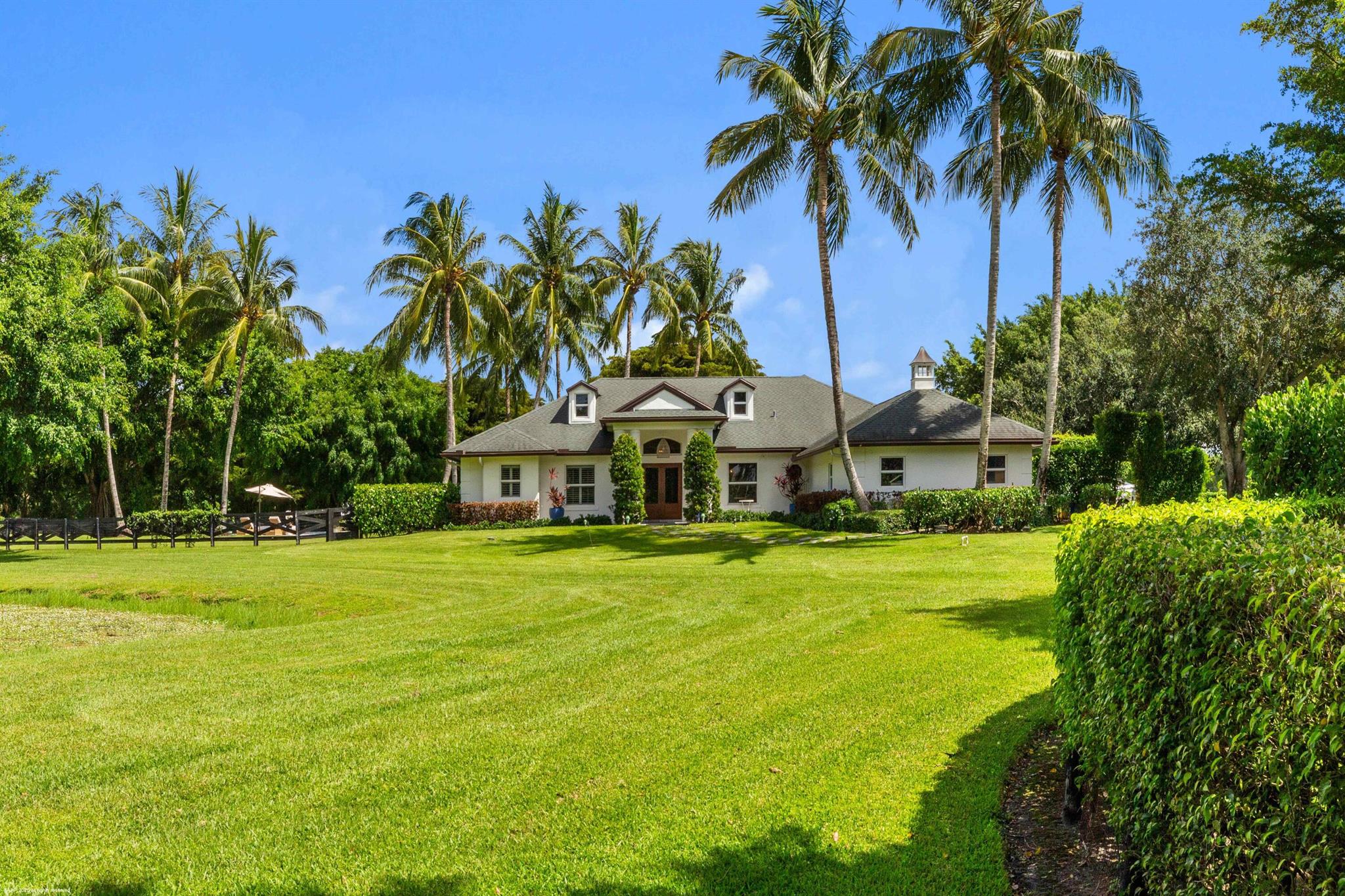 PALM BEACH POINT - Residential