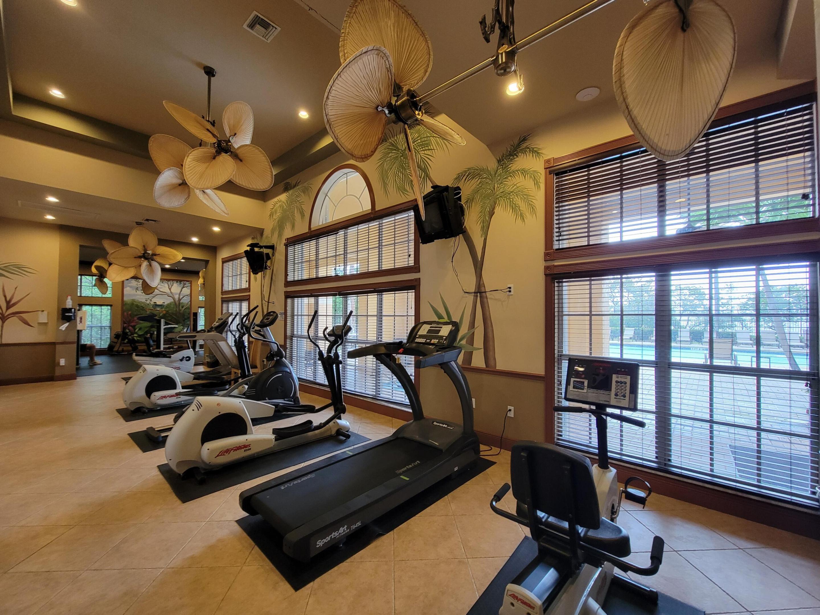 HYPOLUXOS MARINERS CAY CONDO - Residential Lease