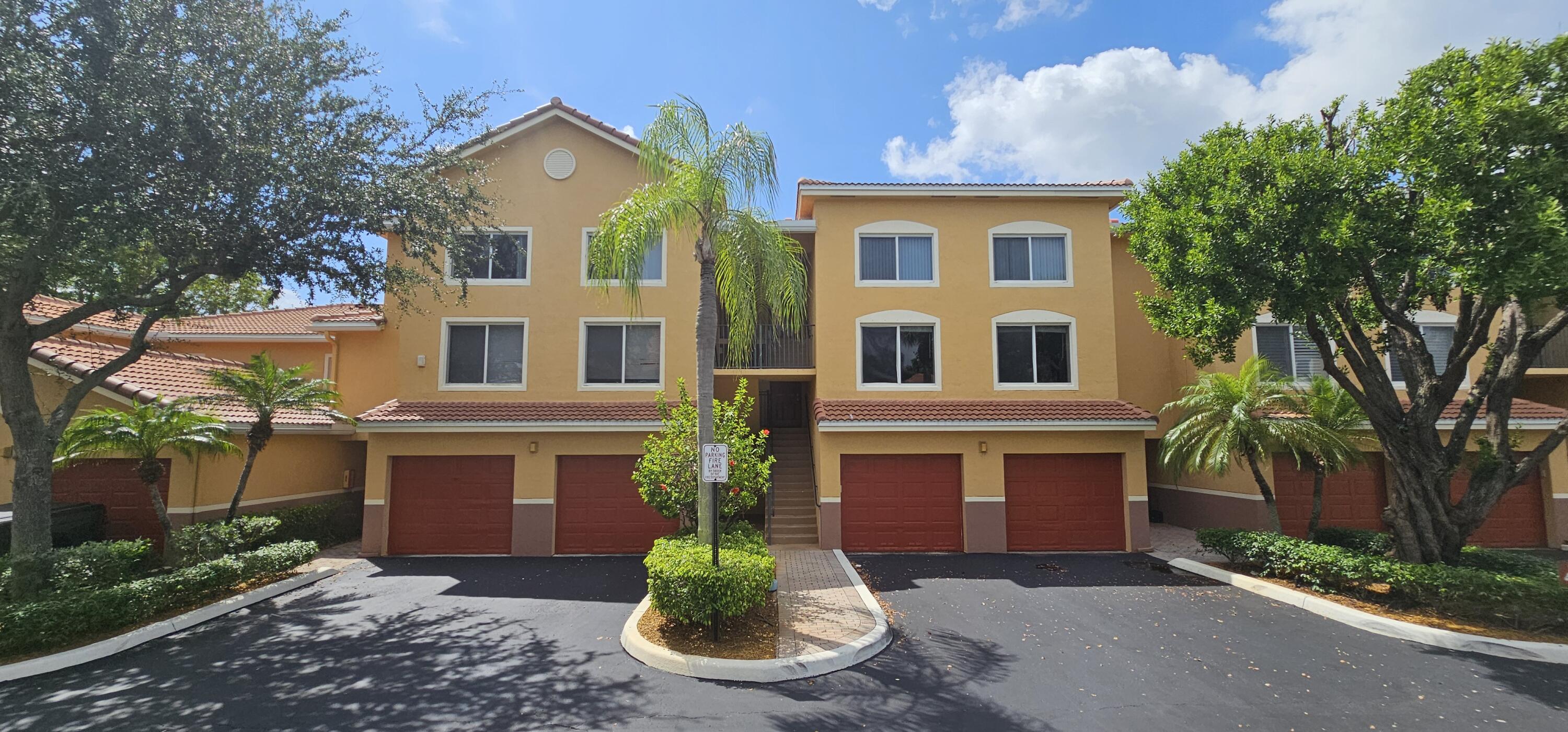 HYPOLUXOS MARINERS CAY CONDO - Residential Lease
