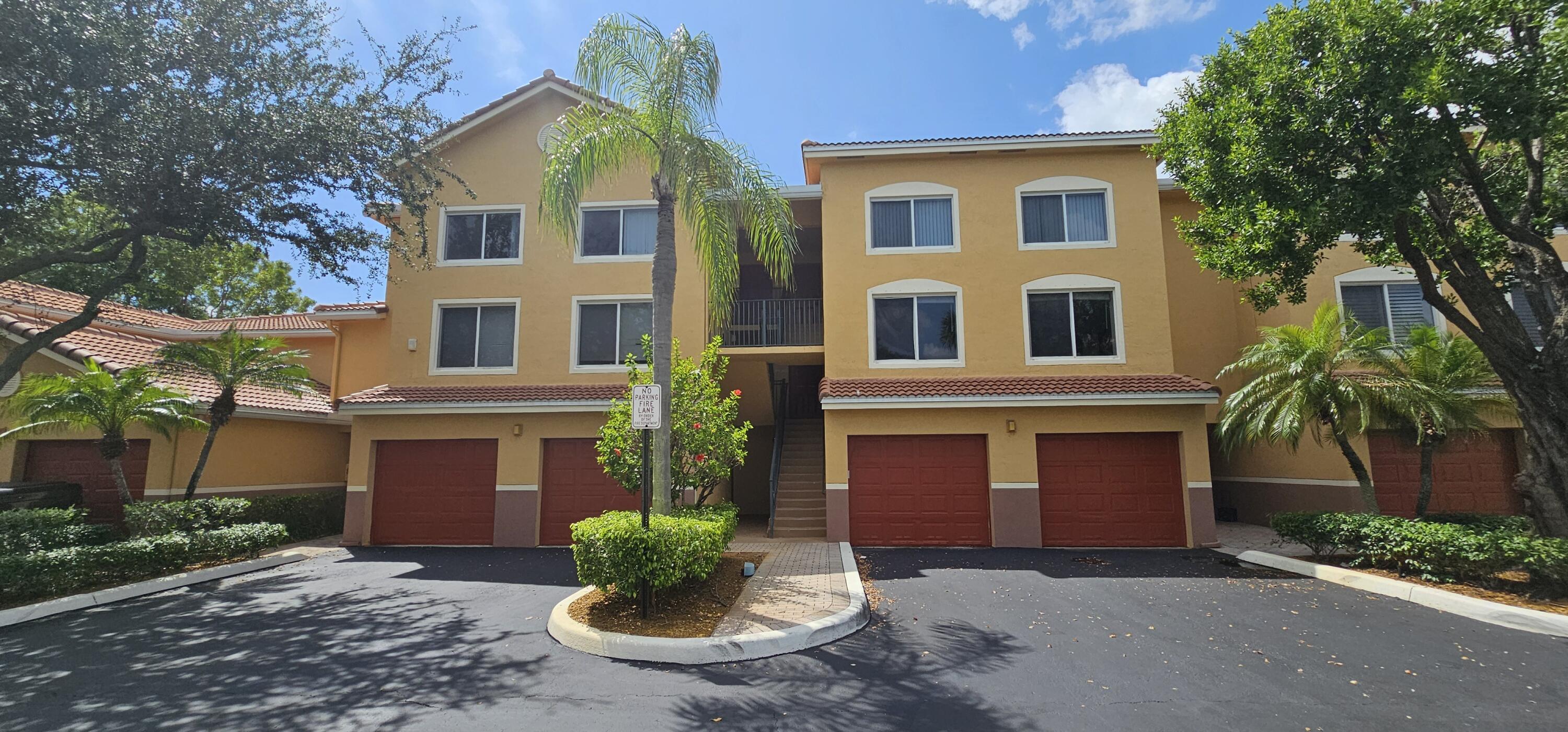 HYPOLUXOS MARINERS CAY CONDO - Residential Lease