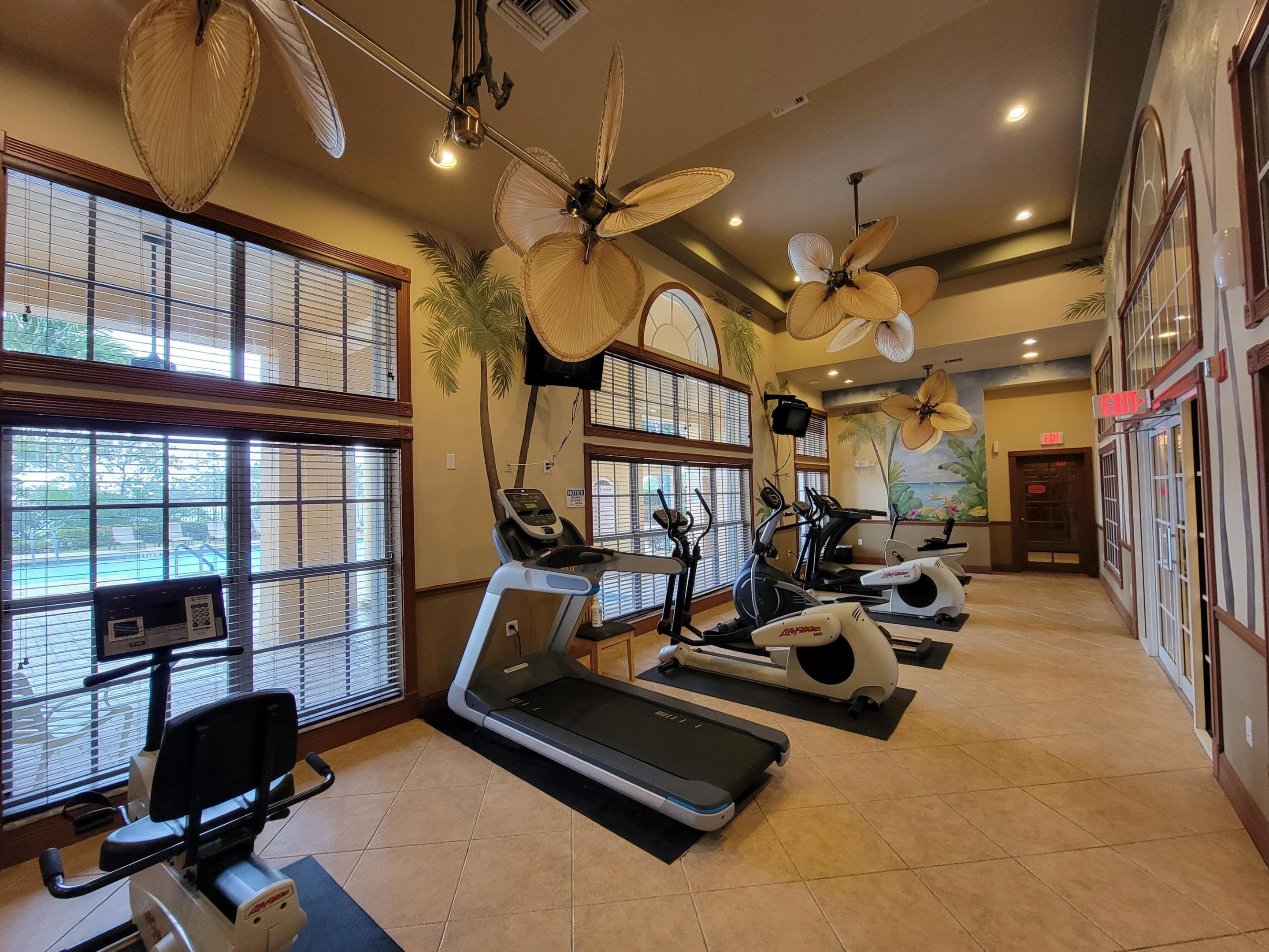 HYPOLUXOS MARINERS CAY CONDO - Residential Lease