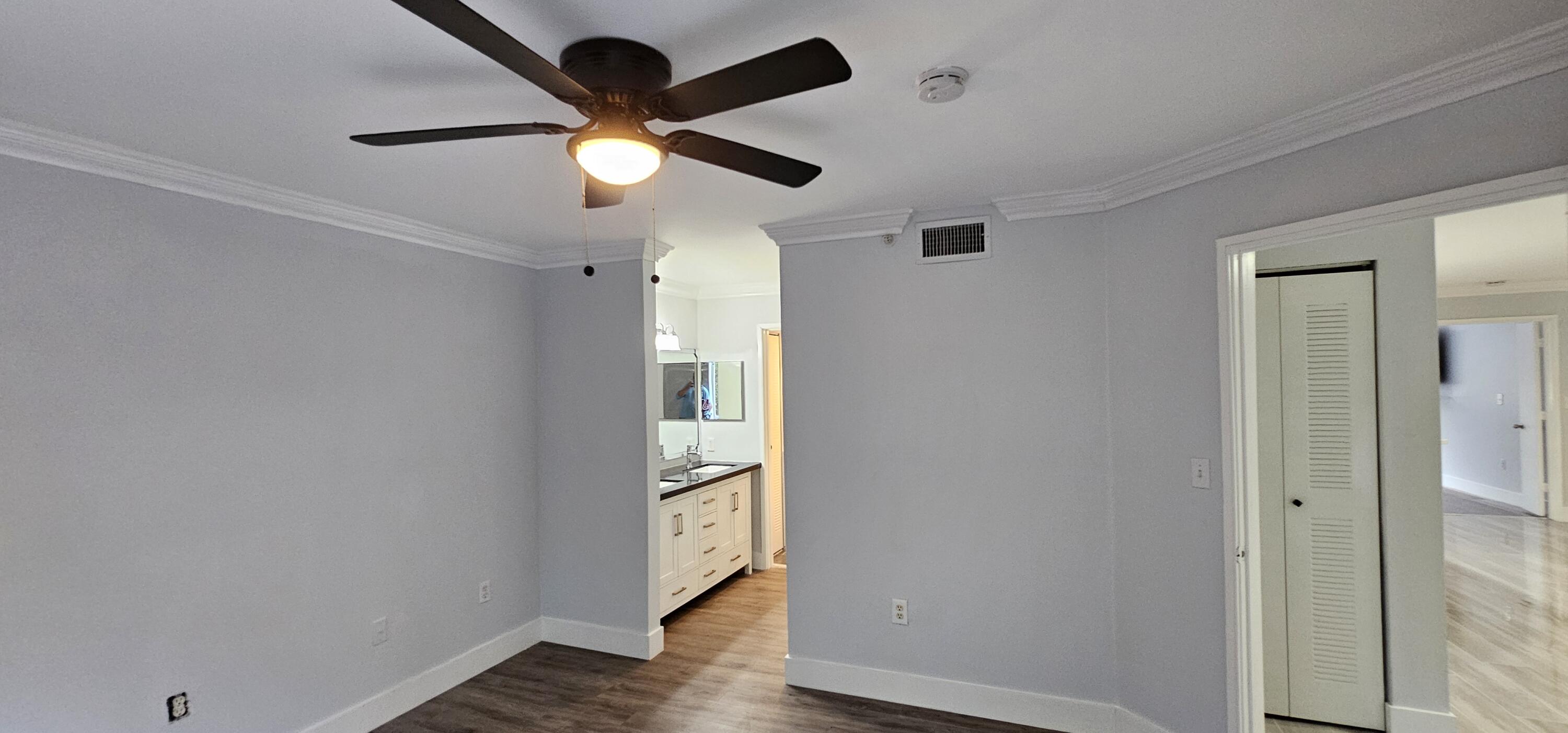 HYPOLUXOS MARINERS CAY CONDO - Residential Lease