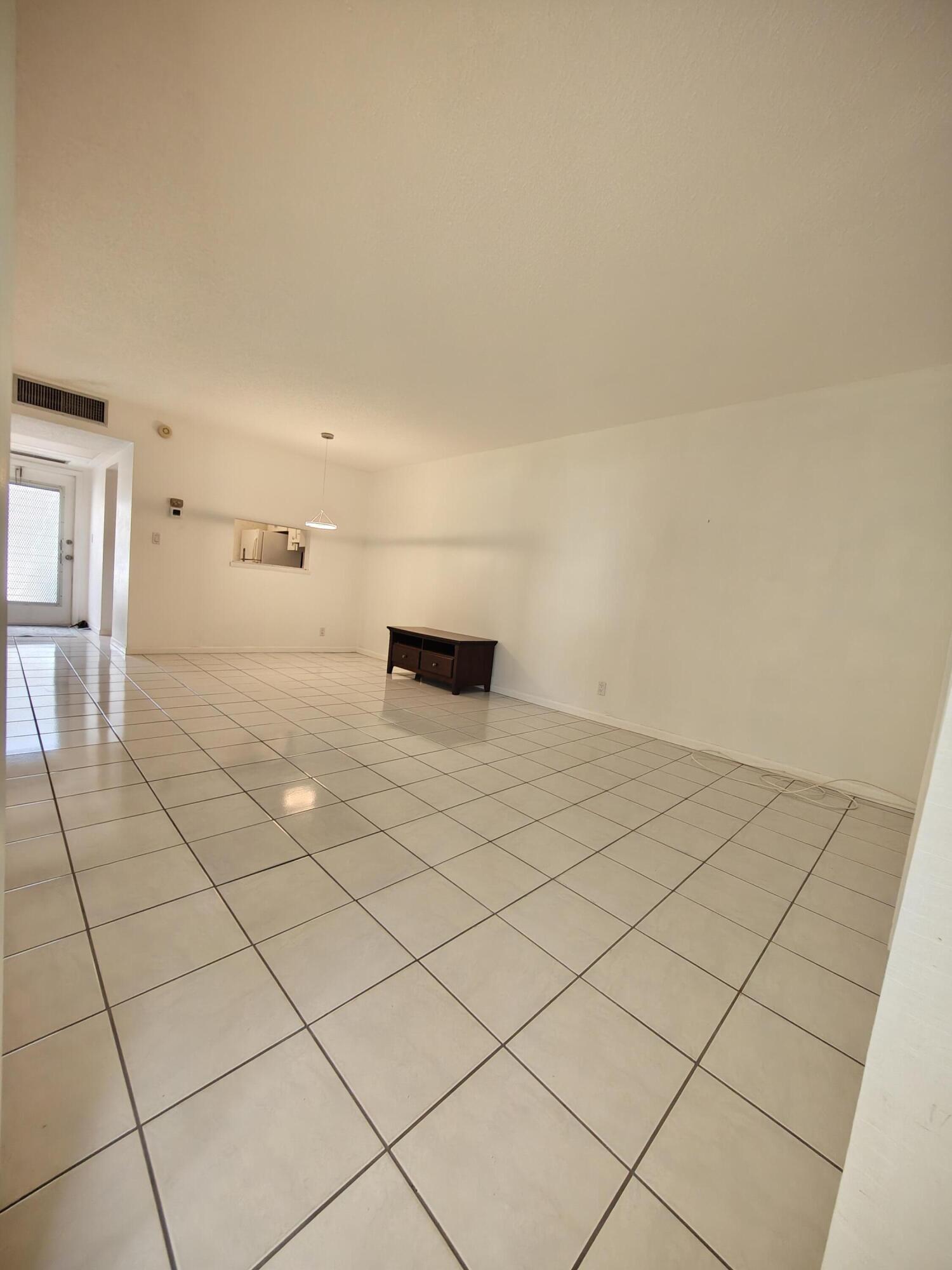 JARRET HALL CONDO - Residential