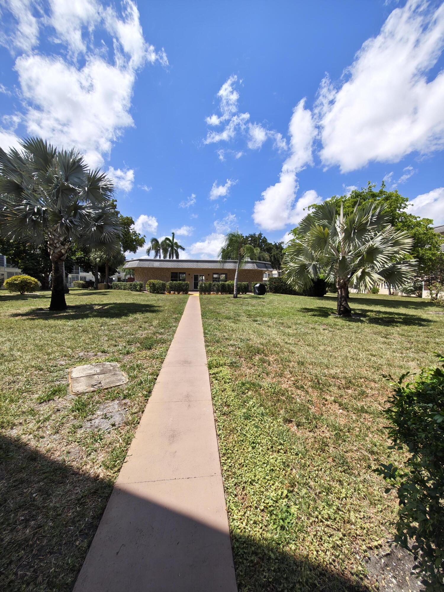 JARRET HALL CONDO - Residential