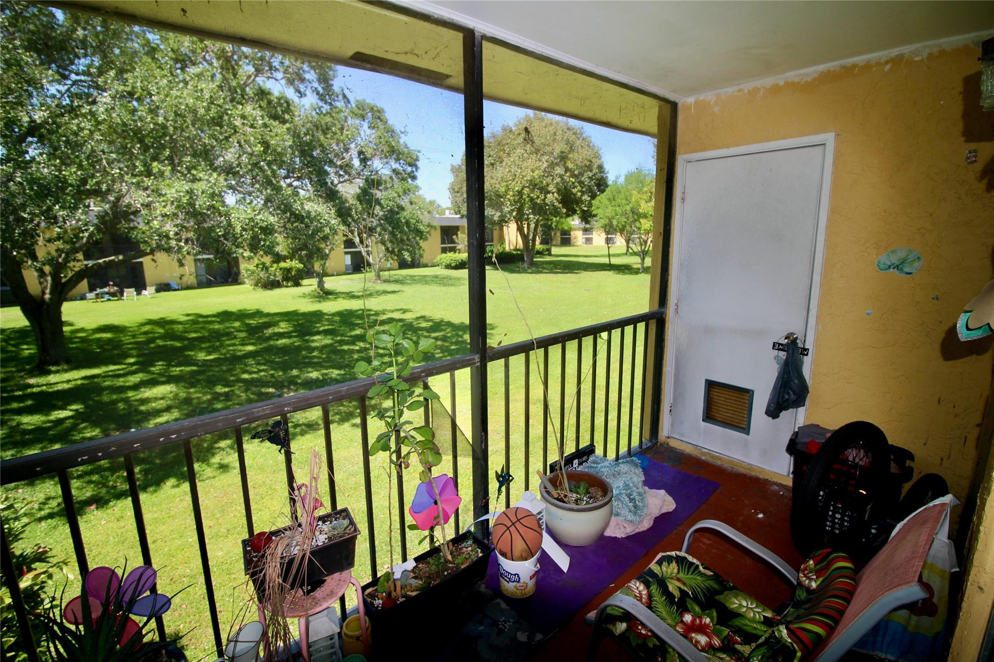 MEADOWS ON THE GREEN CONDO - Residential Lease
