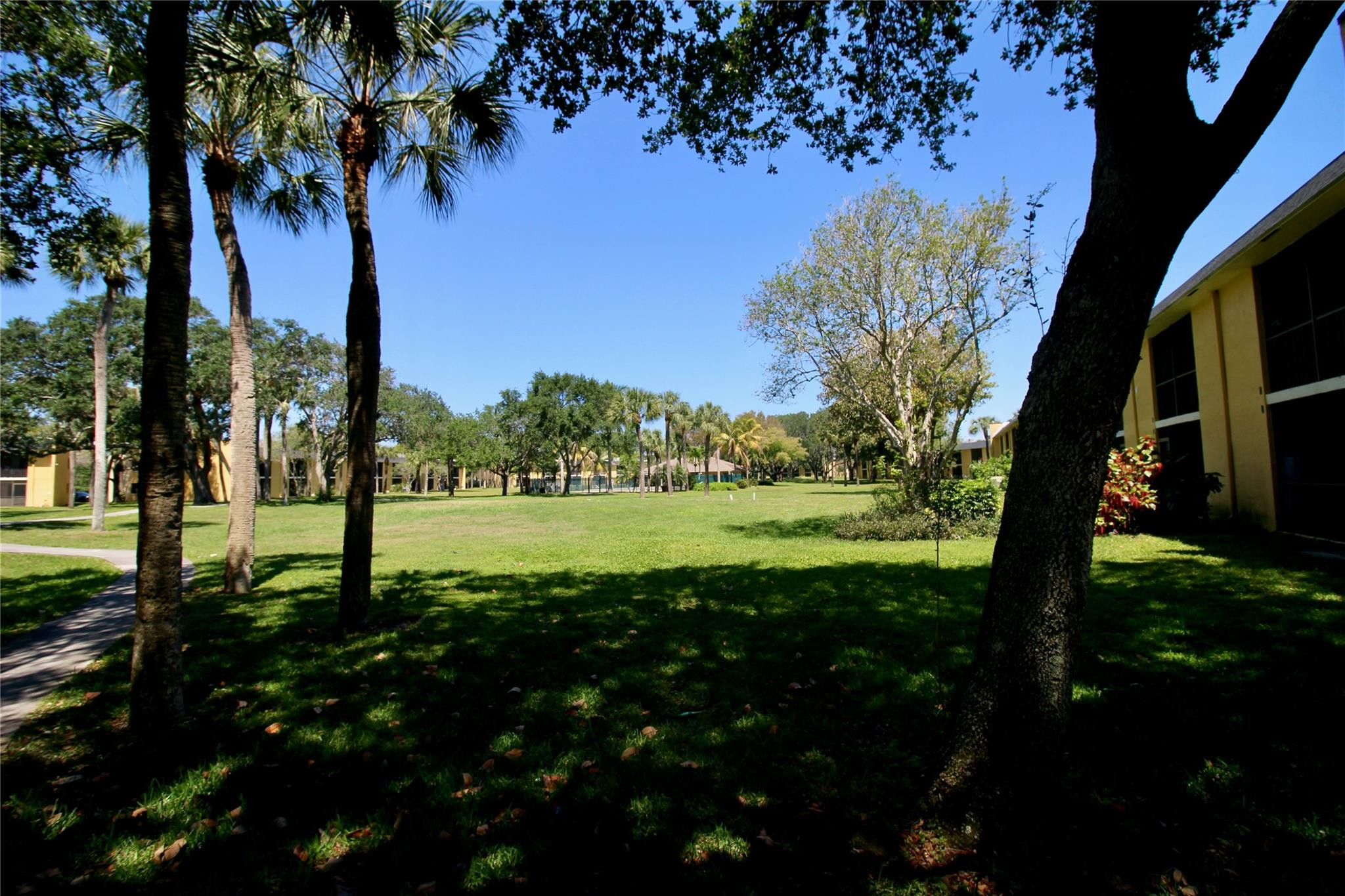 MEADOWS ON THE GREEN CONDO - Residential Lease