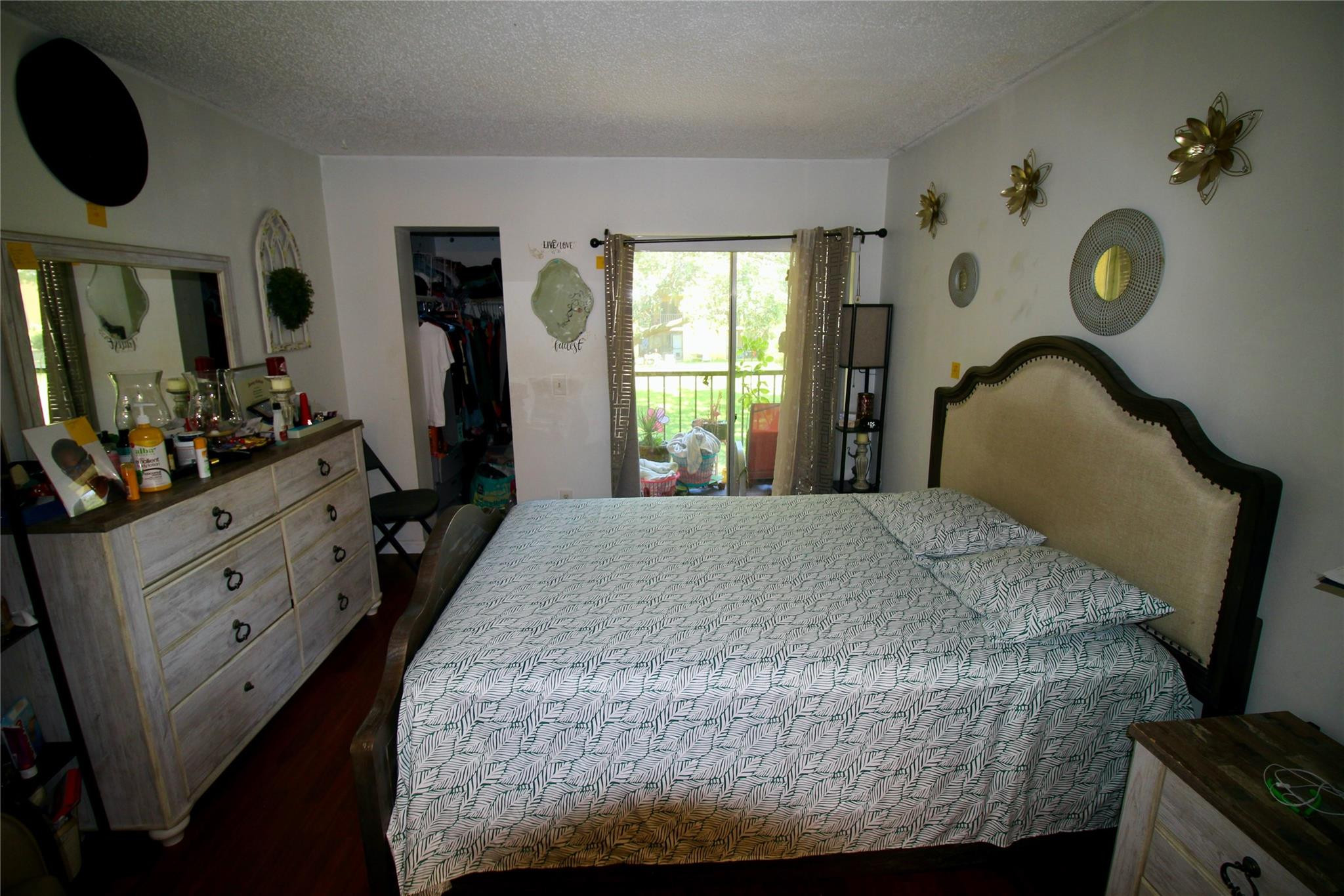 MEADOWS ON THE GREEN CONDO - Residential Lease