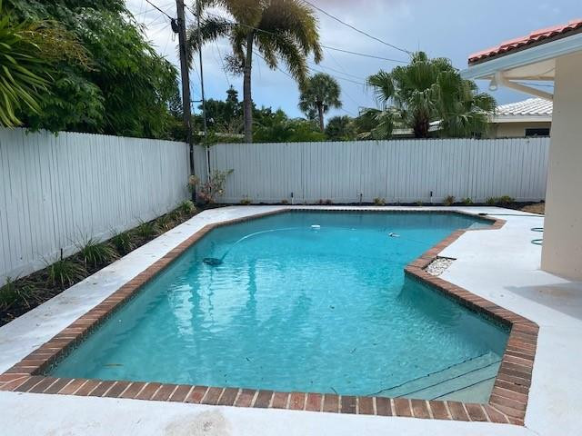 IMPERIAL POINT 1 SEC - Residential Lease