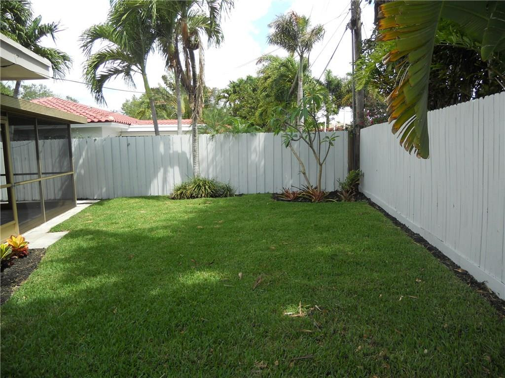 IMPERIAL POINT 1 SEC - Residential Lease