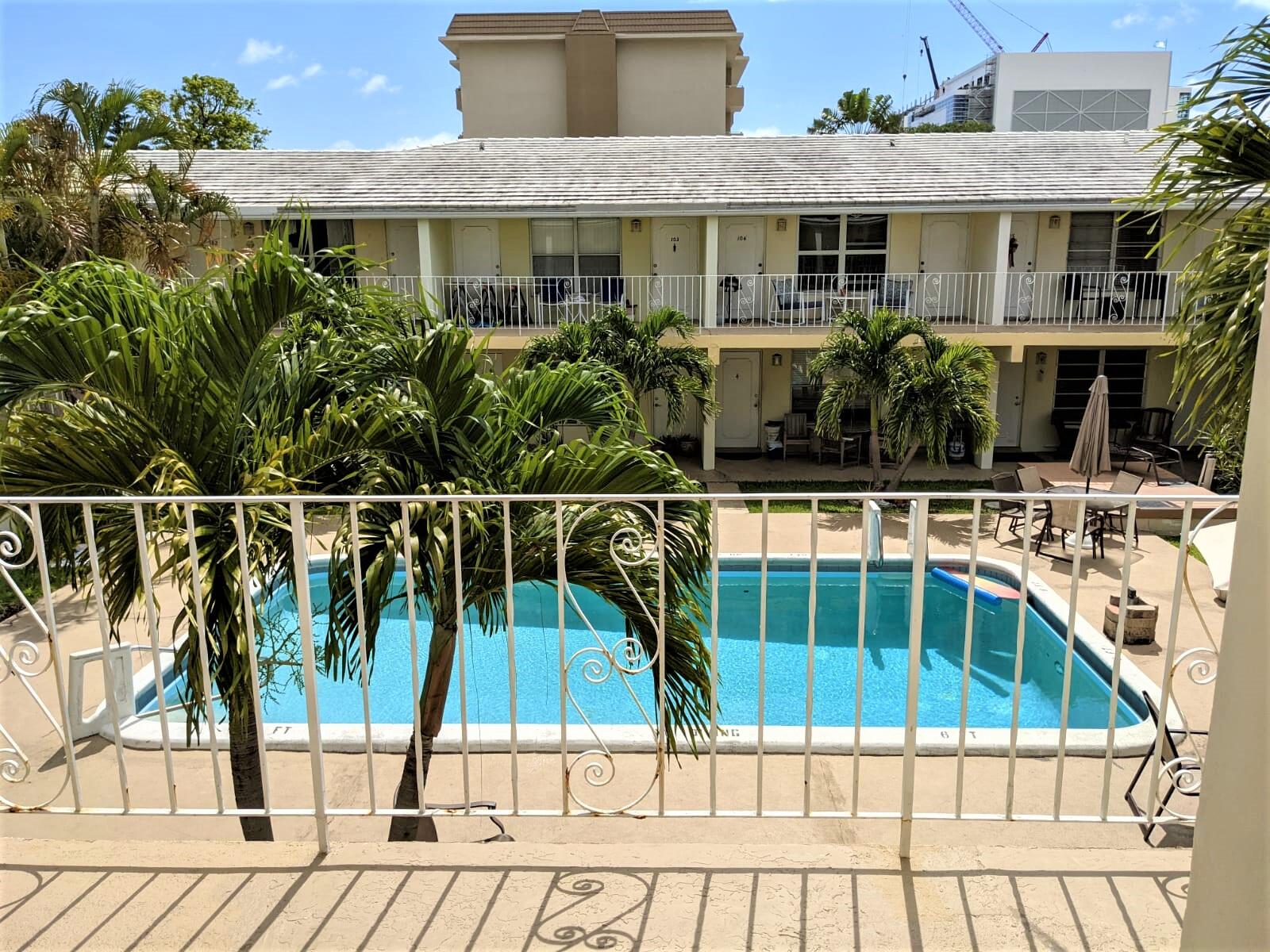 PATIO CONDO - Residential