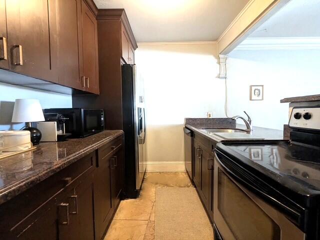 PATIO CONDO - Residential