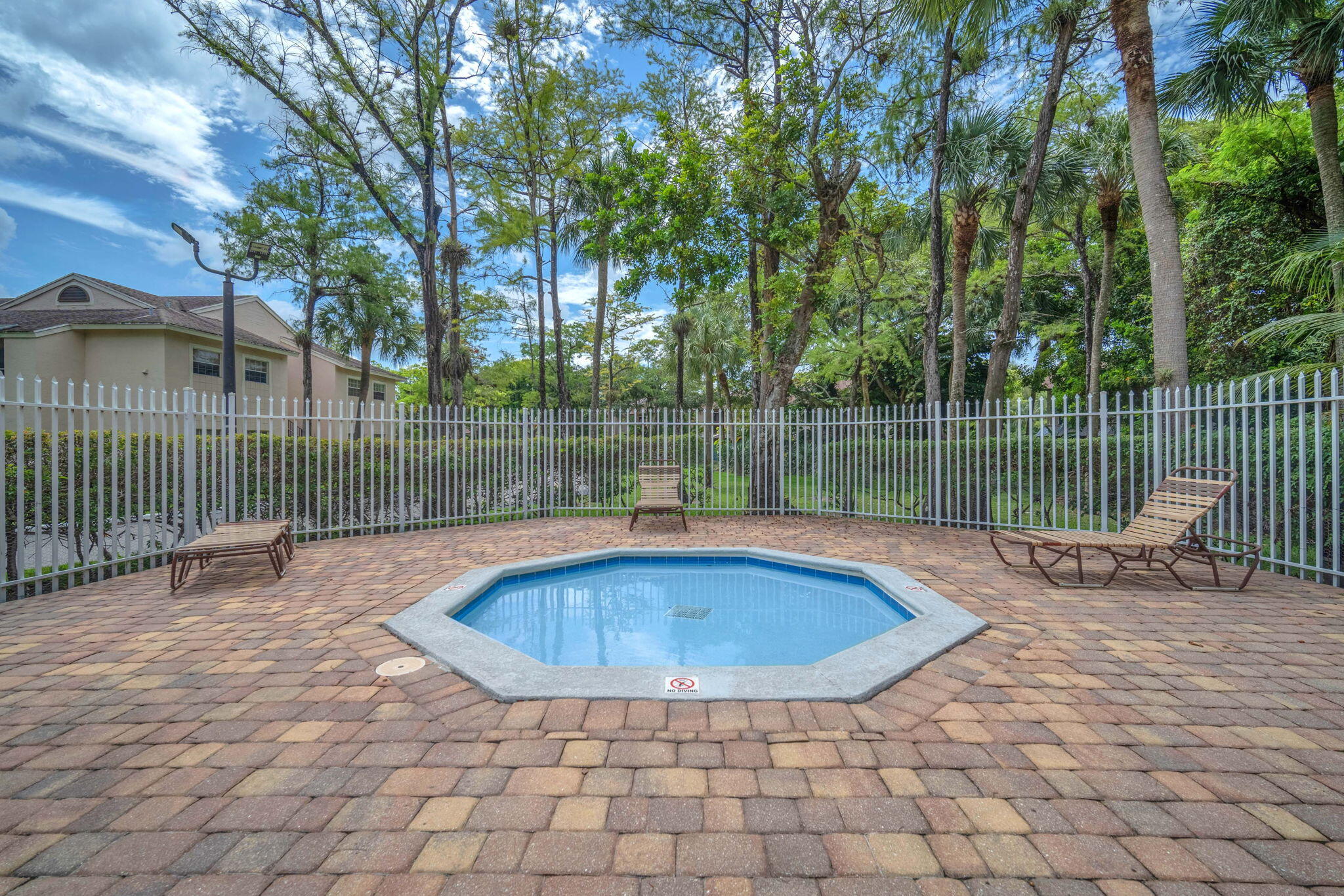 WATERS EDGE AT DEERFIELD CONDO - Residential