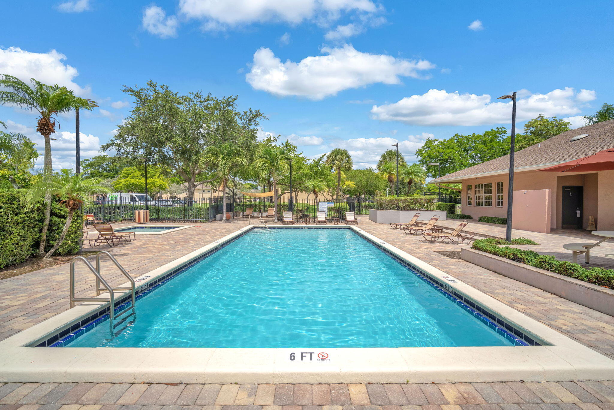 WATERS EDGE AT DEERFIELD CONDO - Residential
