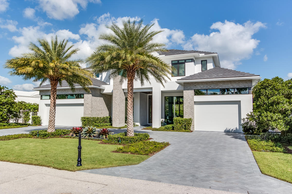 ROYAL PALM YACHT & COUNTRY CLUB - Residential