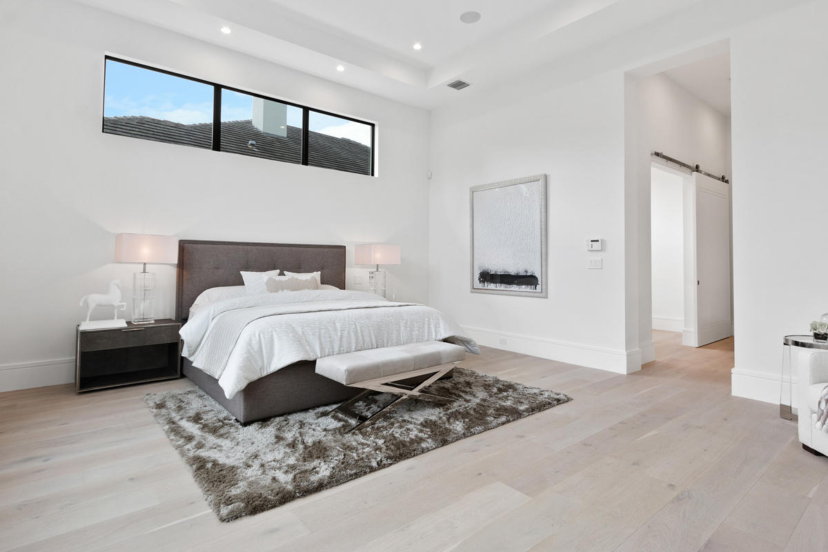 ROYAL PALM YACHT & COUNTRY CLUB - Residential
