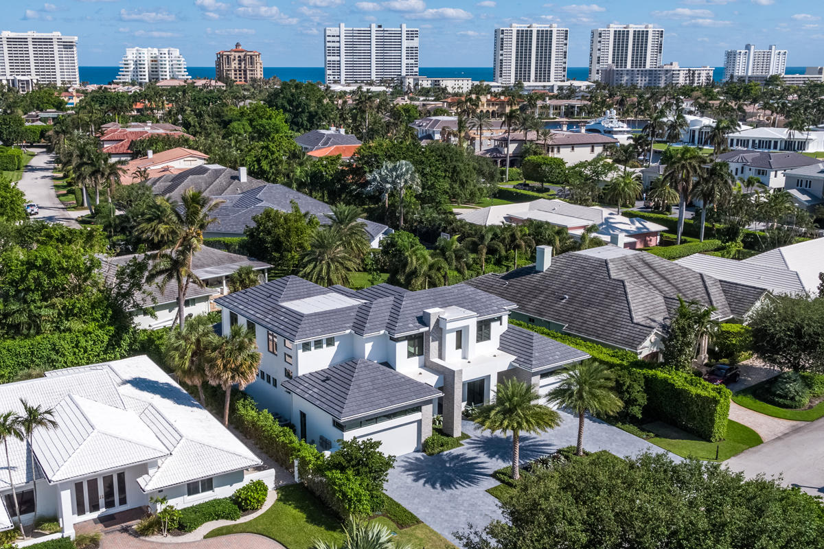 ROYAL PALM YACHT & COUNTRY CLUB - Residential