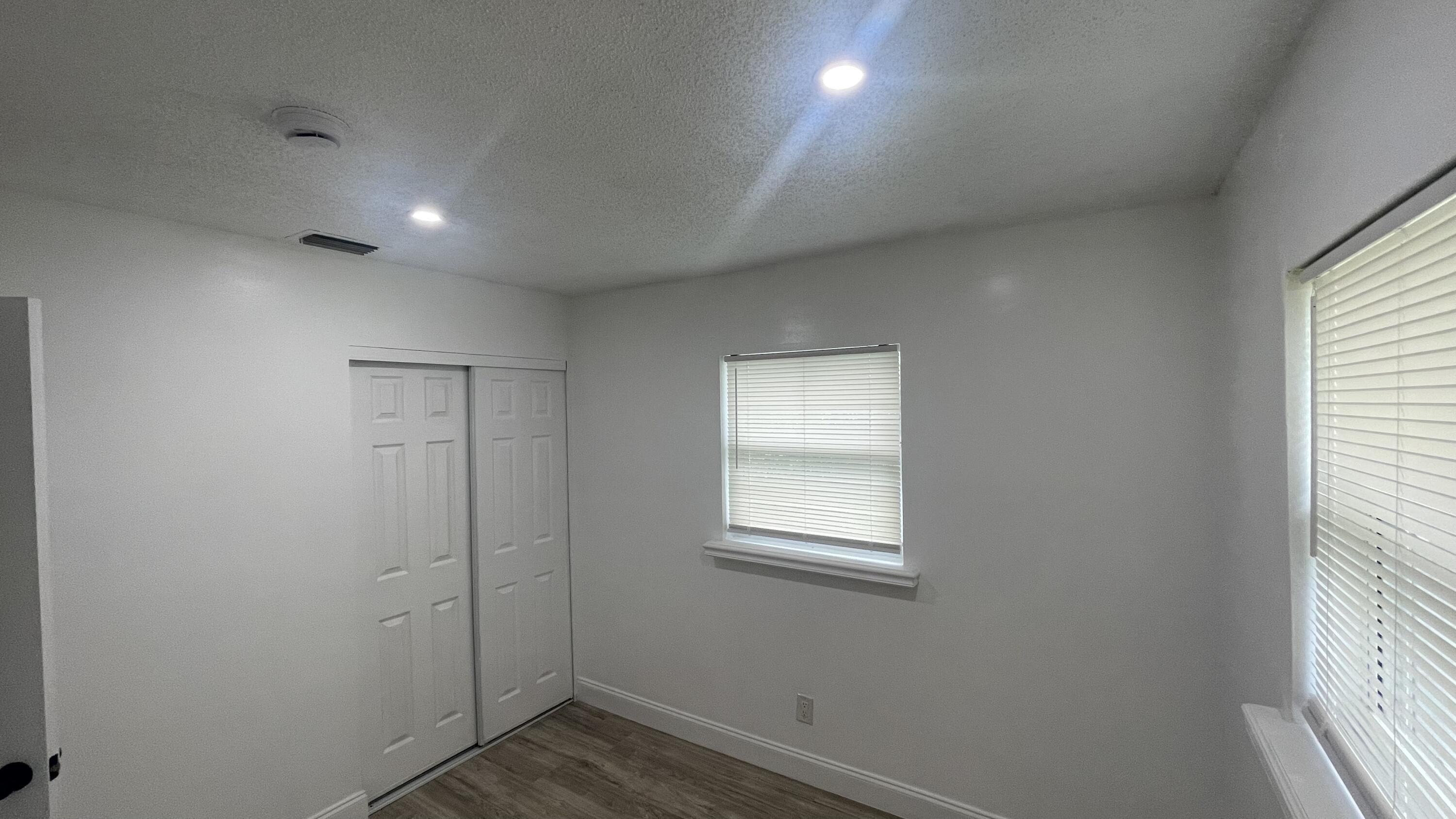 TROPICAL COUNTRY ESTATES - Residential Lease