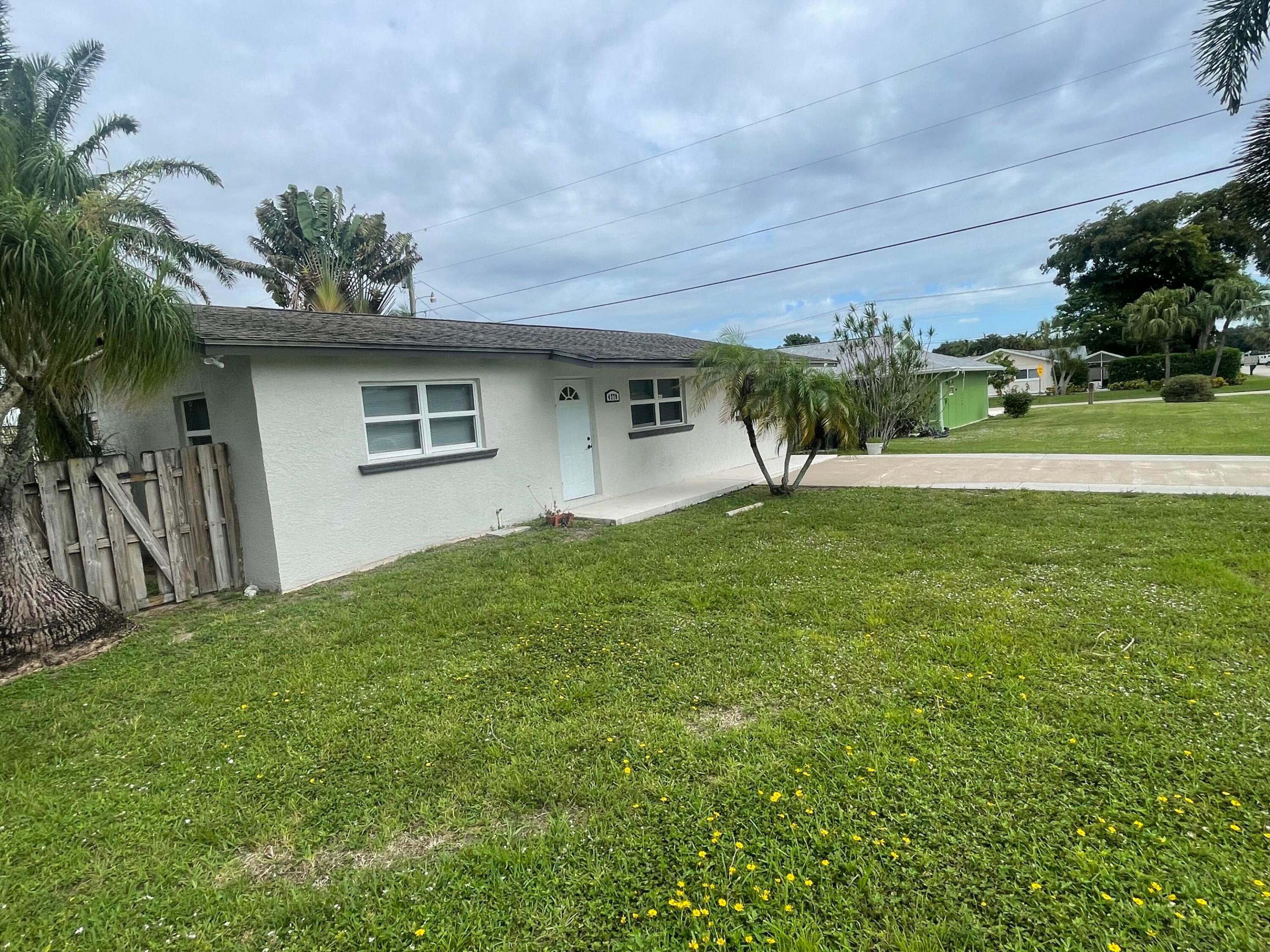 TROPICAL COUNTRY ESTATES - Residential Lease