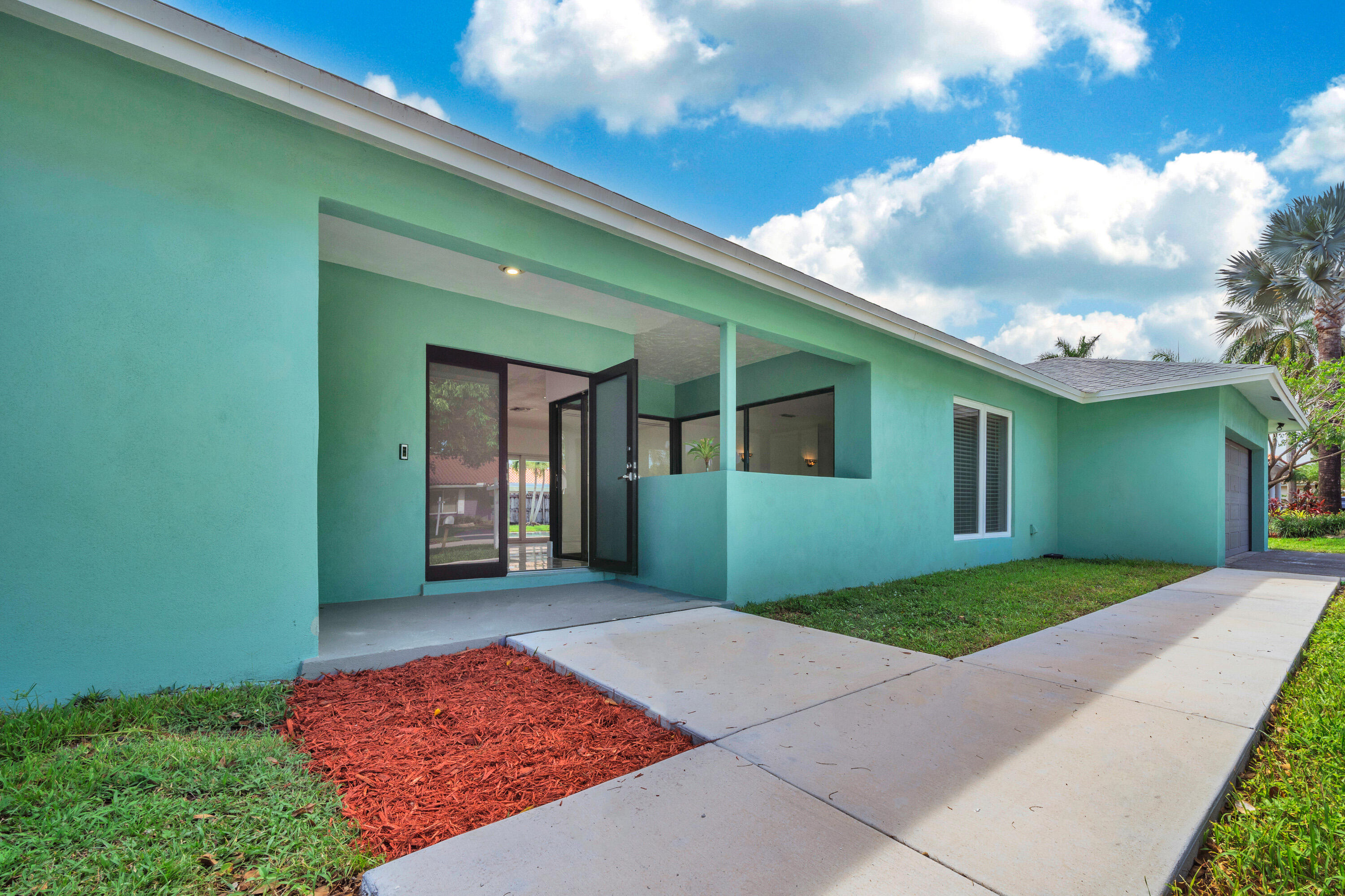NEW ORLEANS VILLAS - Residential