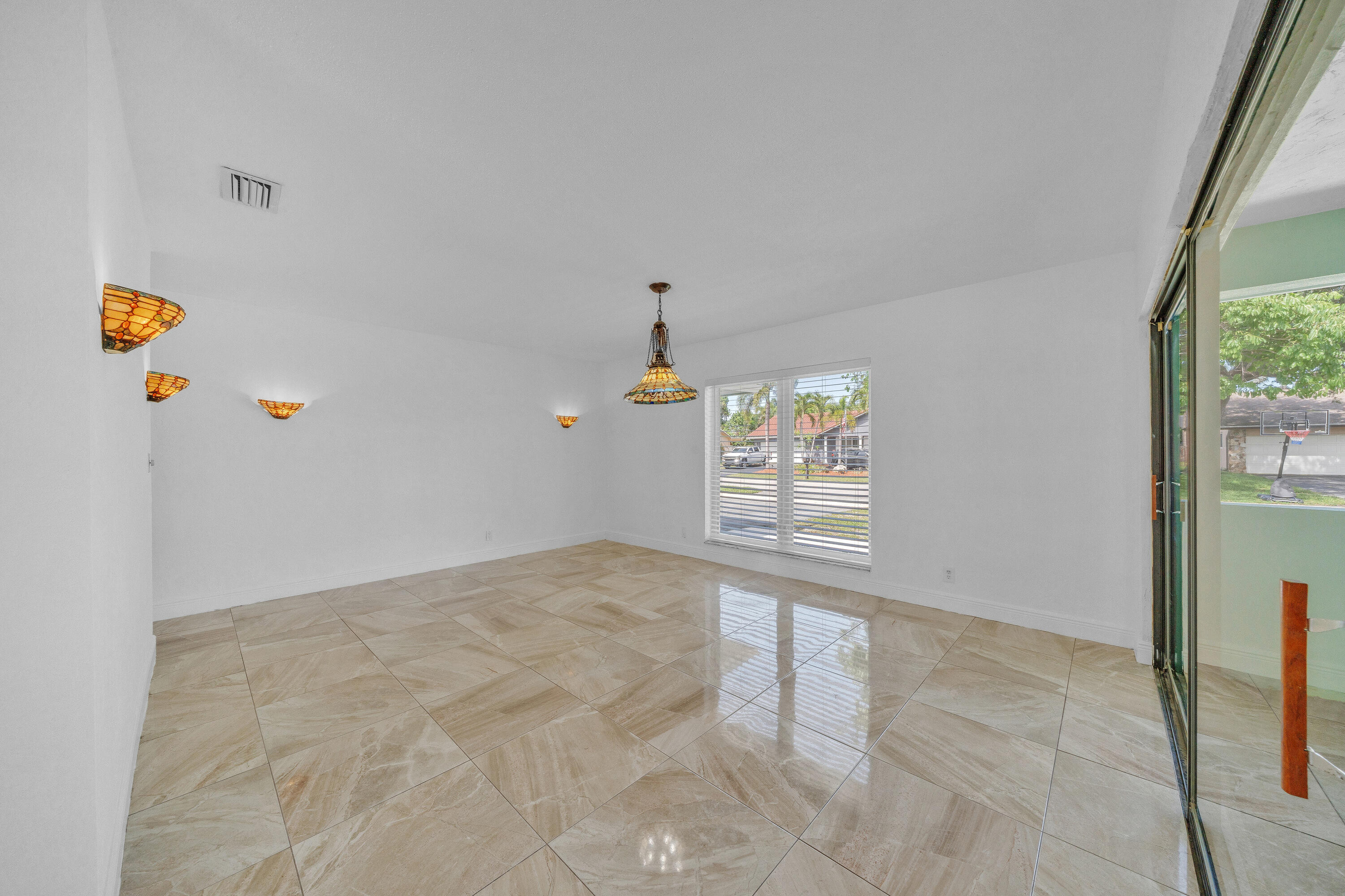 NEW ORLEANS VILLAS - Residential