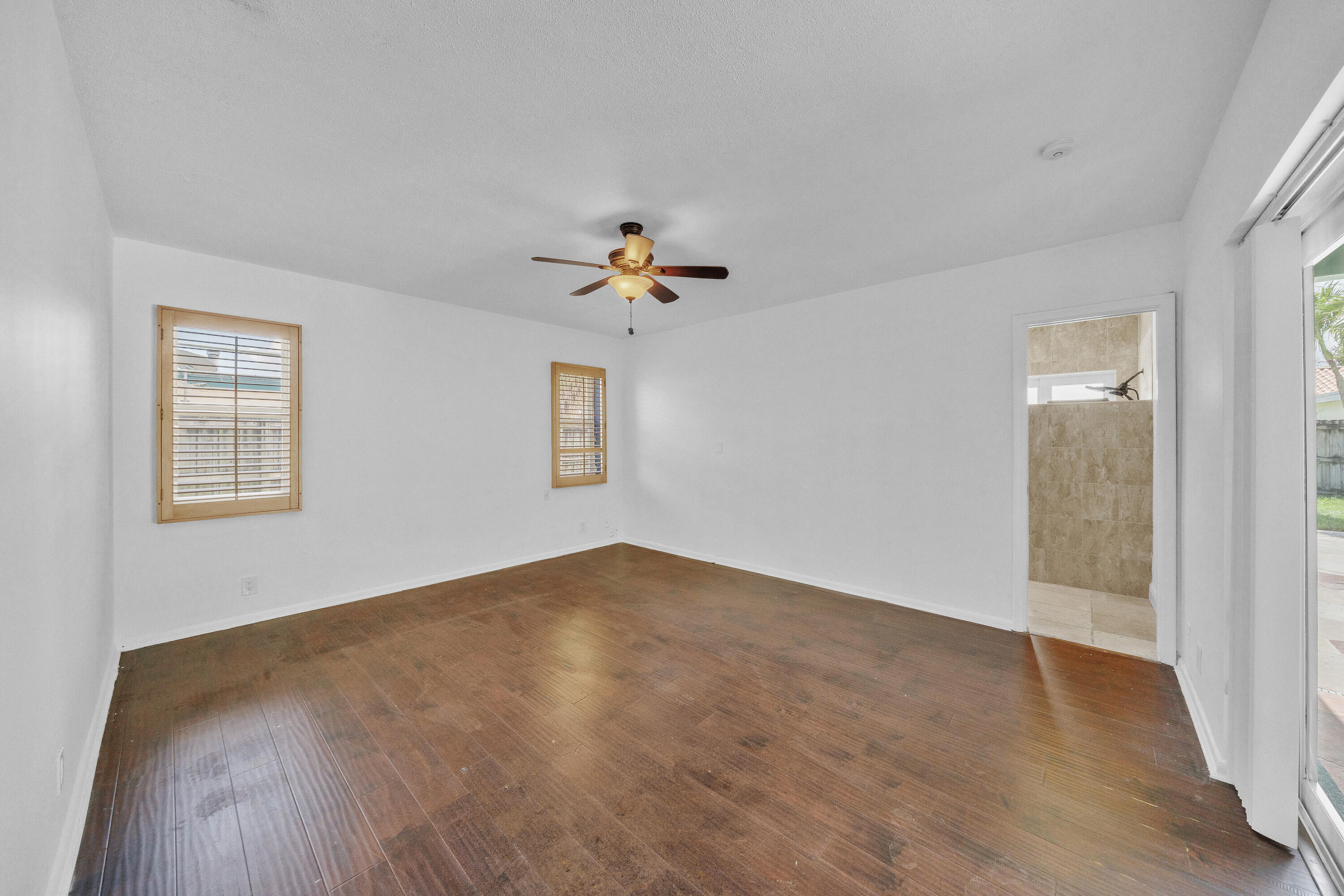 NEW ORLEANS VILLAS - Residential