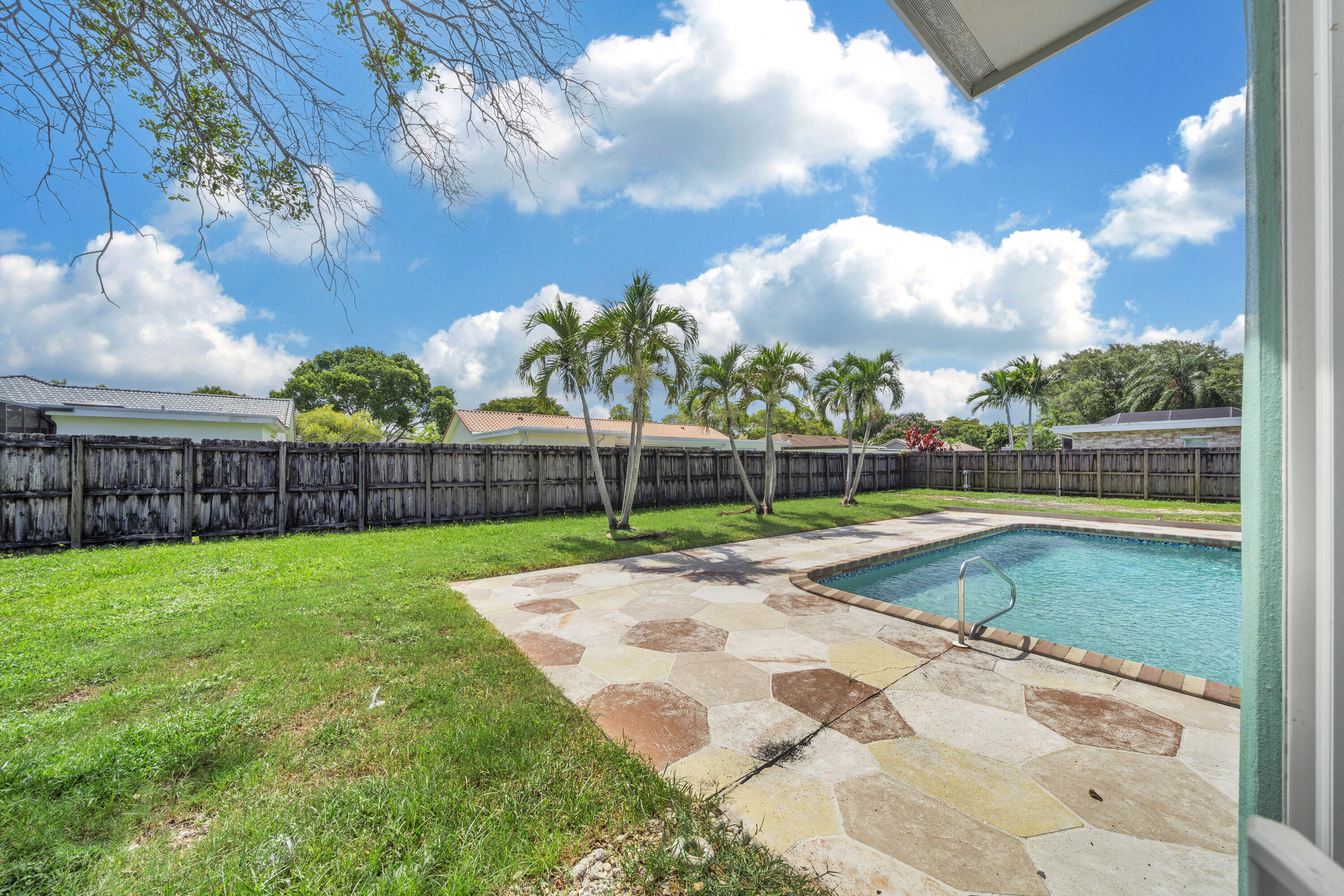 NEW ORLEANS VILLAS - Residential