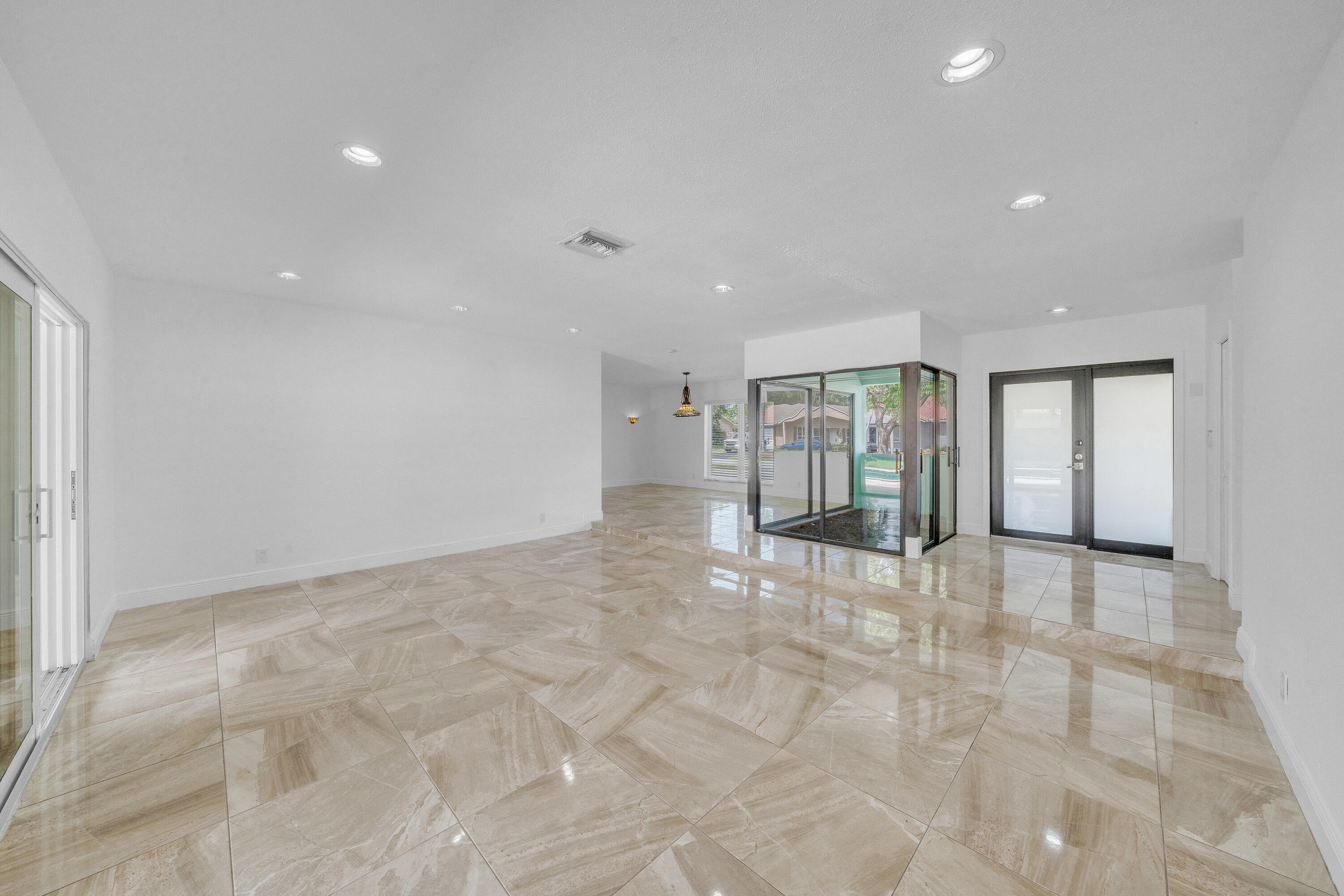 NEW ORLEANS VILLAS - Residential