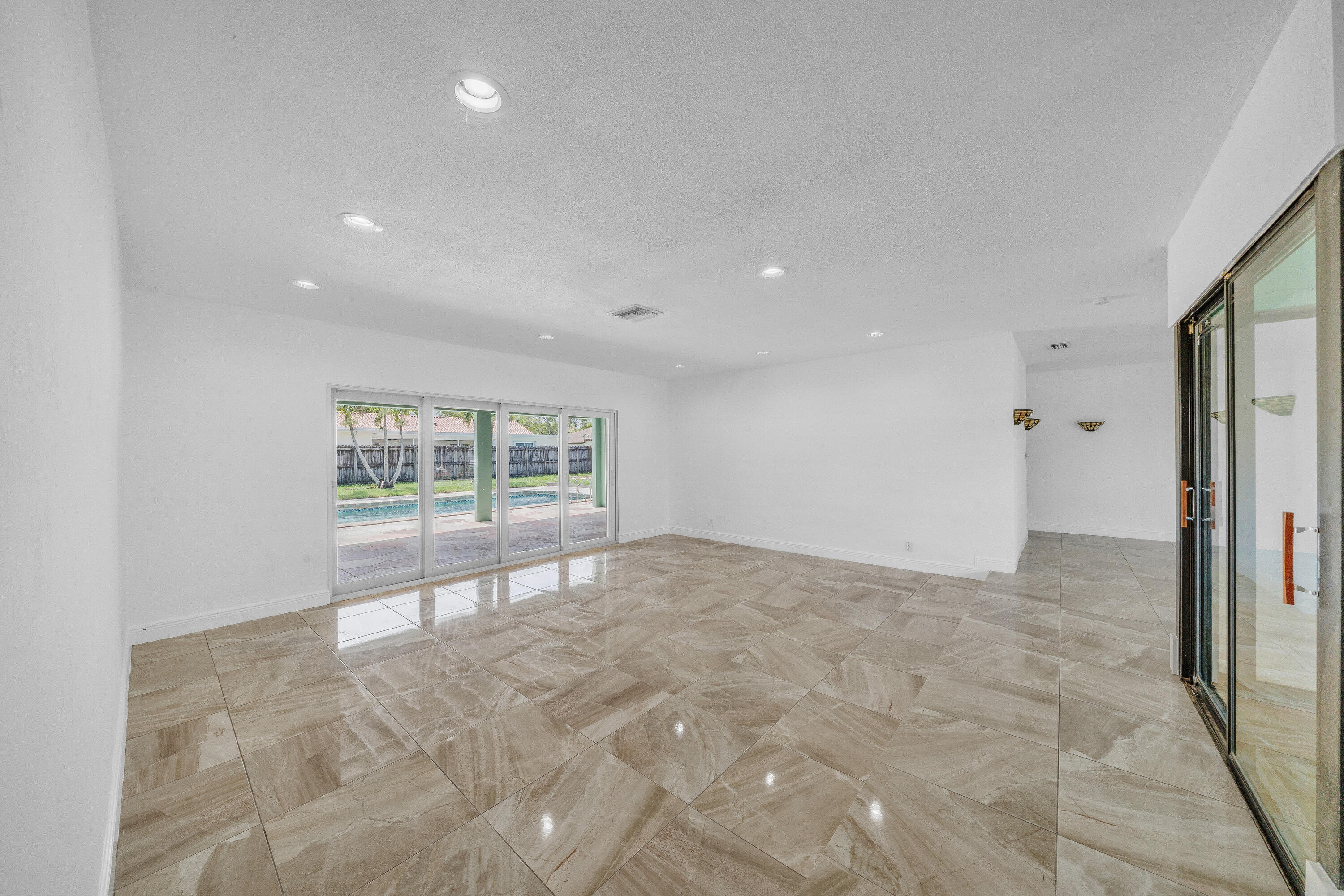 NEW ORLEANS VILLAS - Residential