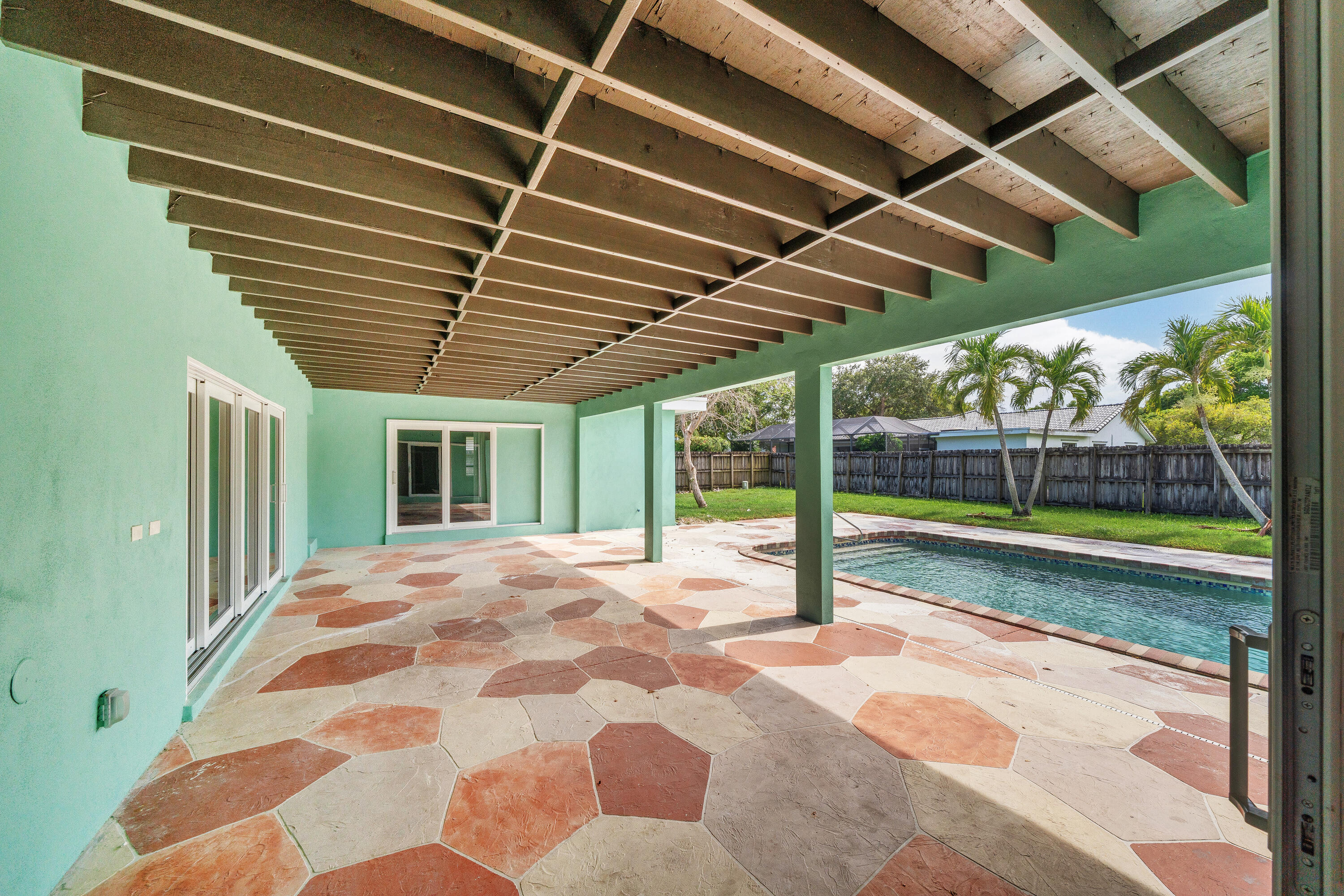 NEW ORLEANS VILLAS - Residential