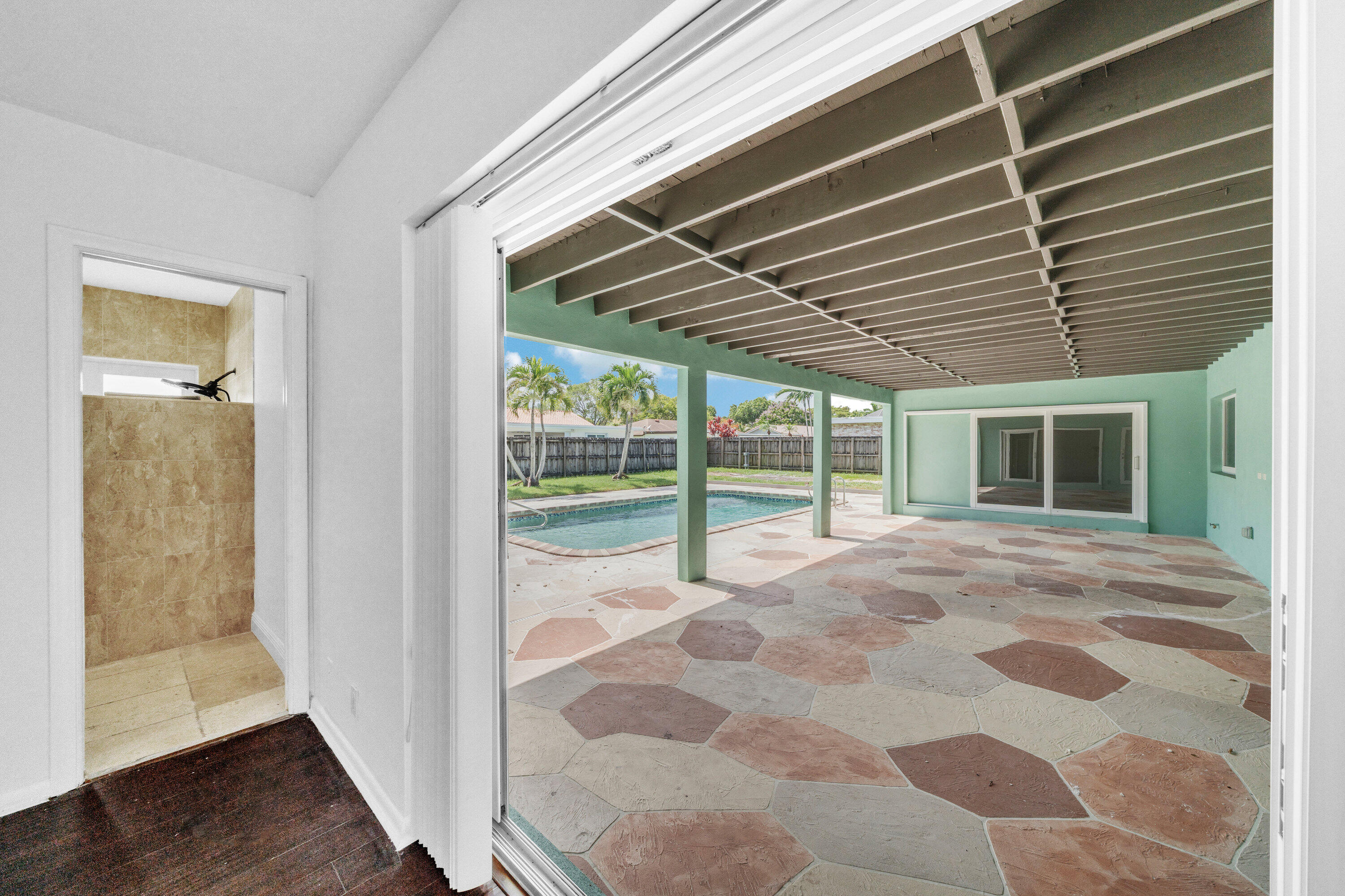 NEW ORLEANS VILLAS - Residential