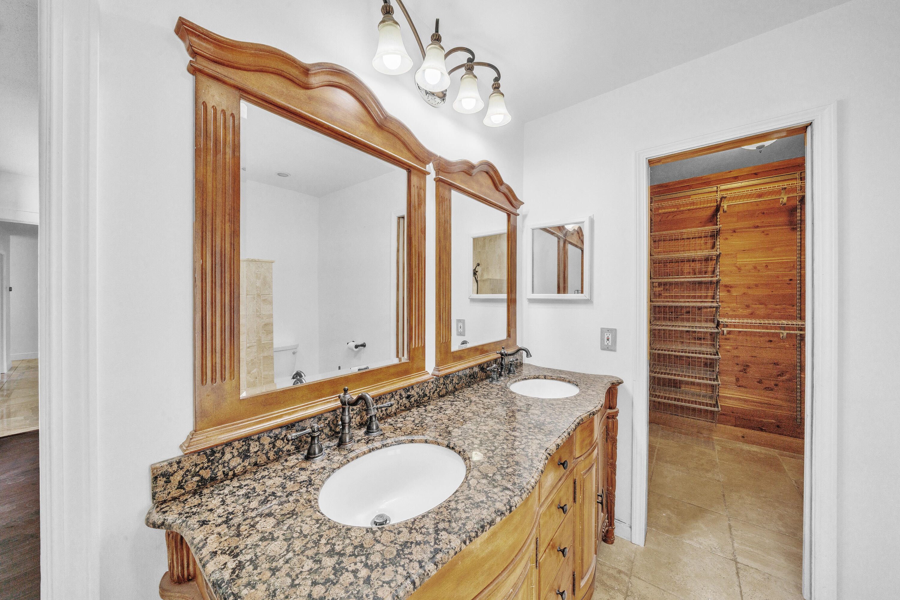 NEW ORLEANS VILLAS - Residential
