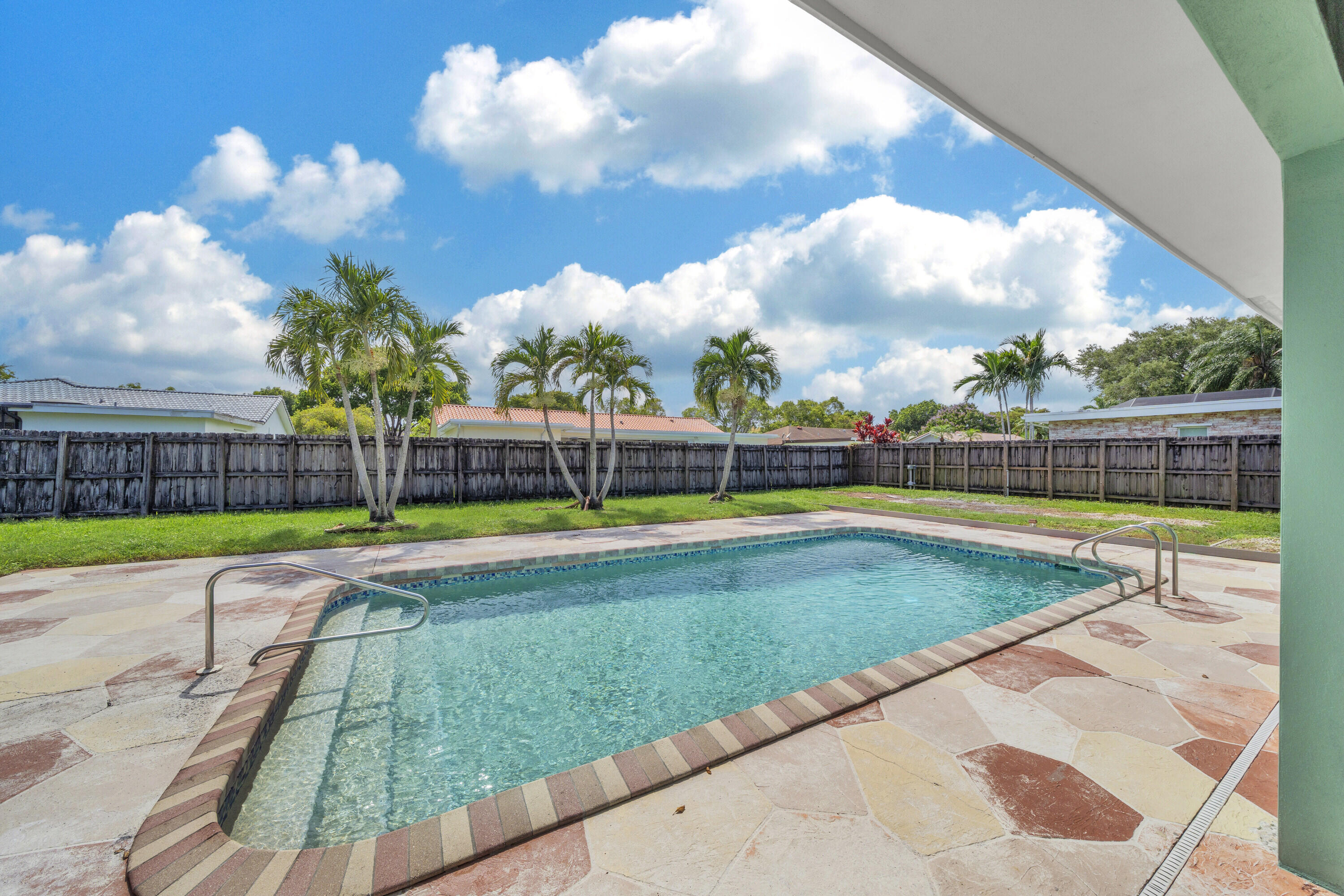 NEW ORLEANS VILLAS - Residential