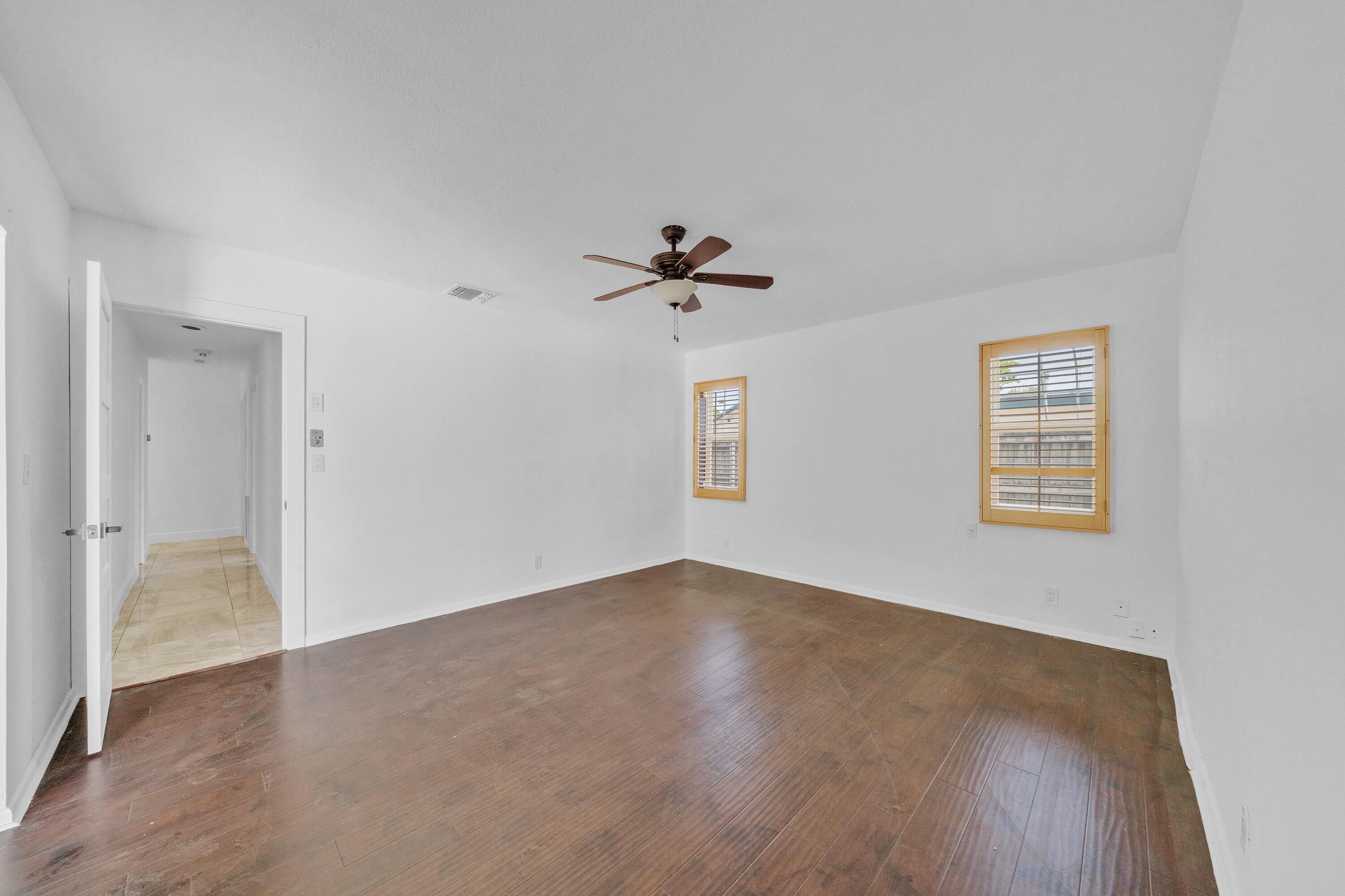 NEW ORLEANS VILLAS - Residential