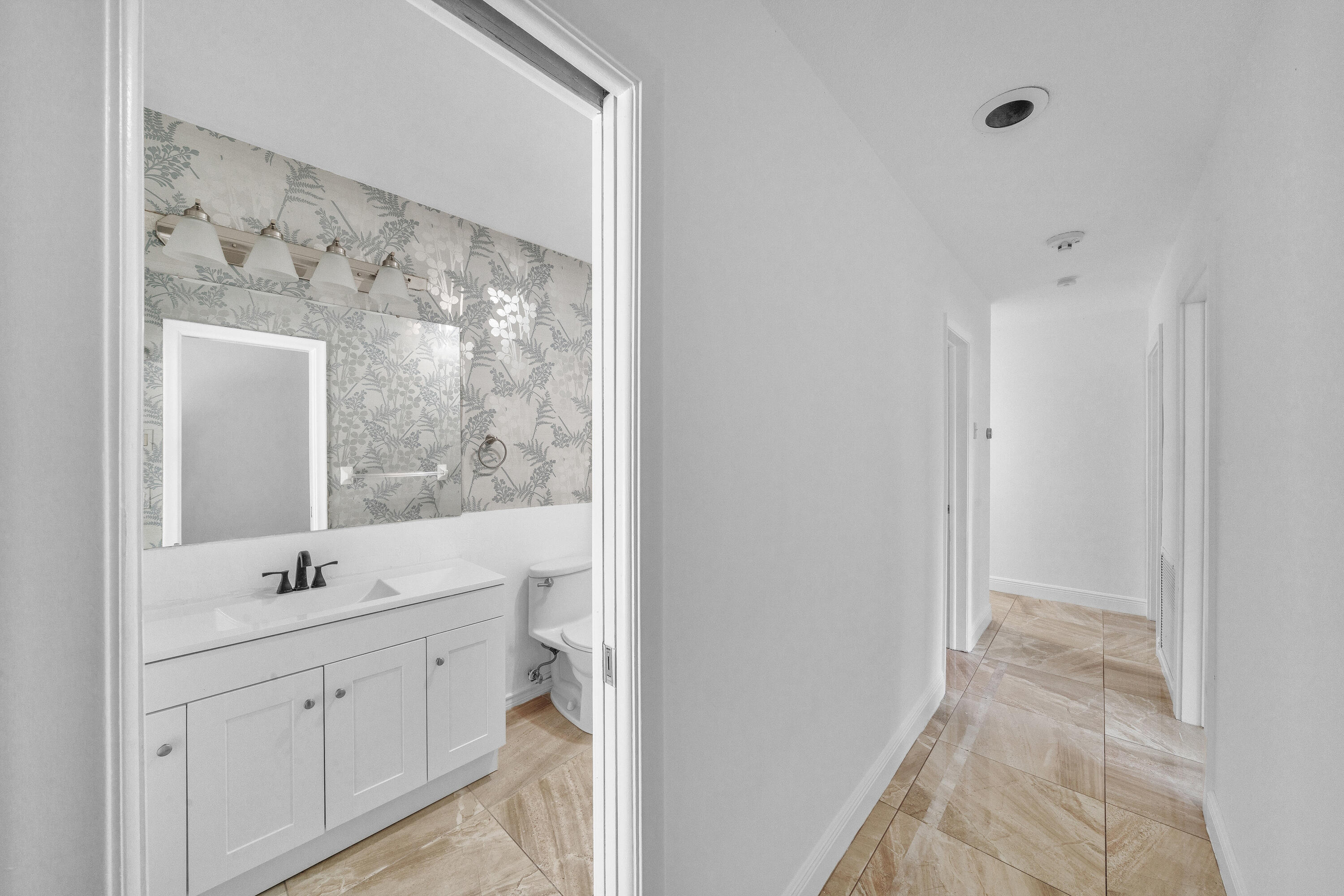 NEW ORLEANS VILLAS - Residential