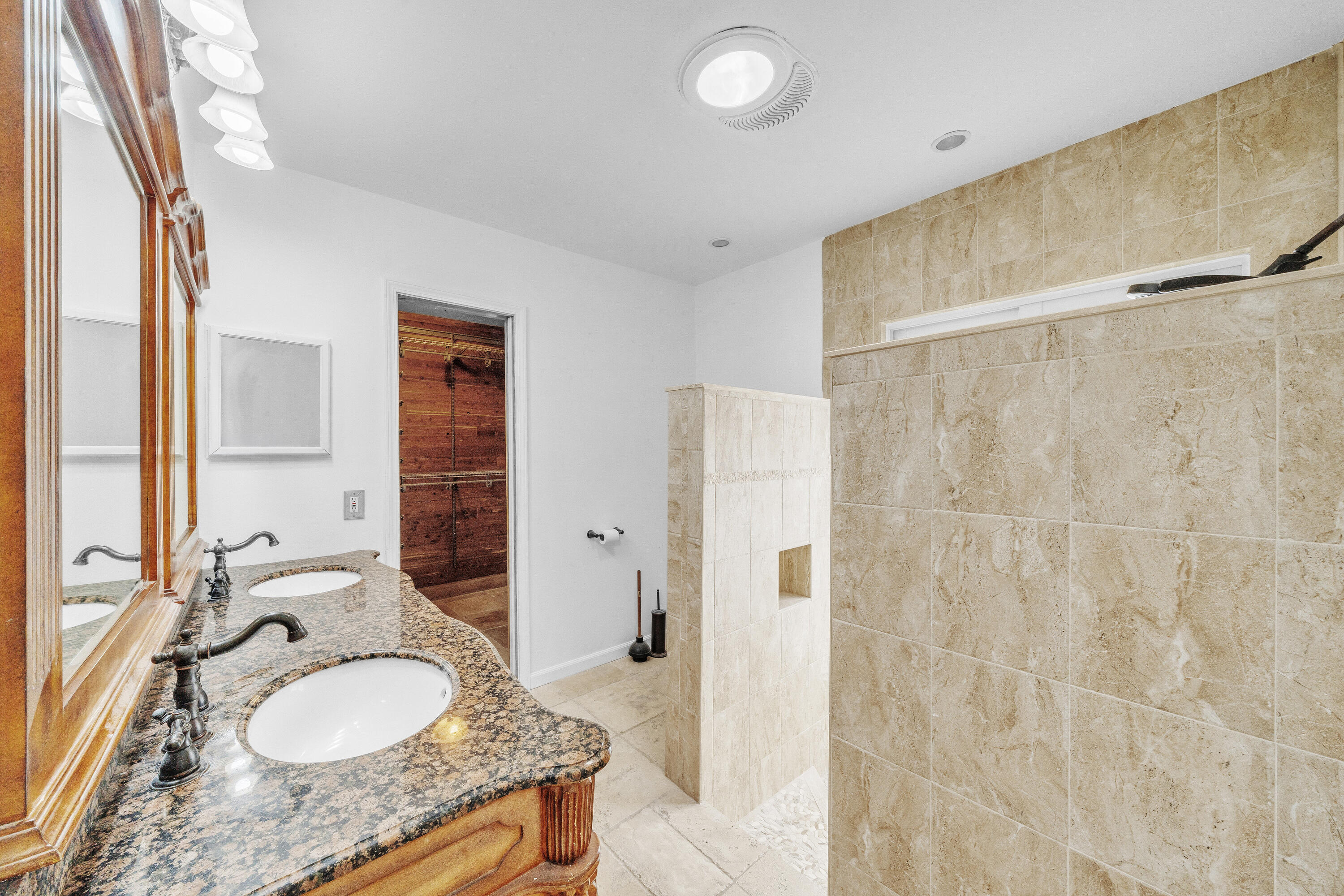 NEW ORLEANS VILLAS - Residential