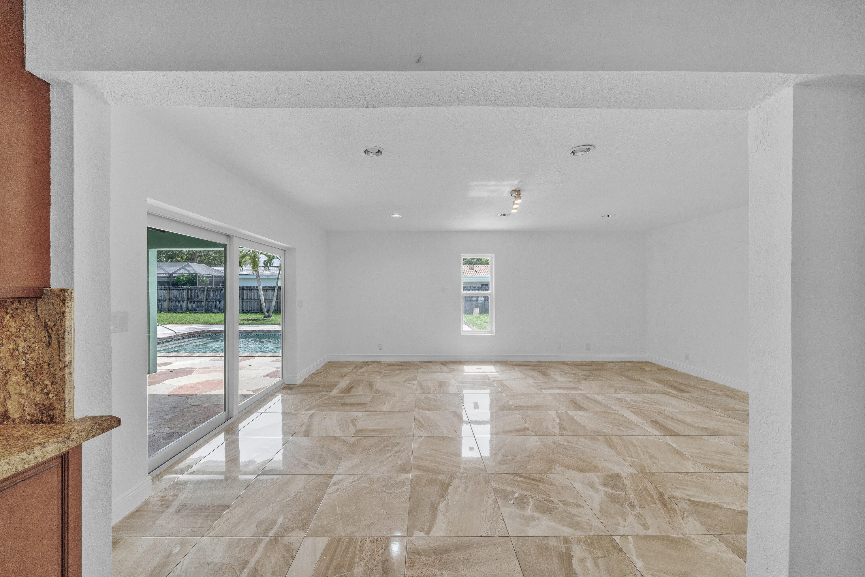 NEW ORLEANS VILLAS - Residential