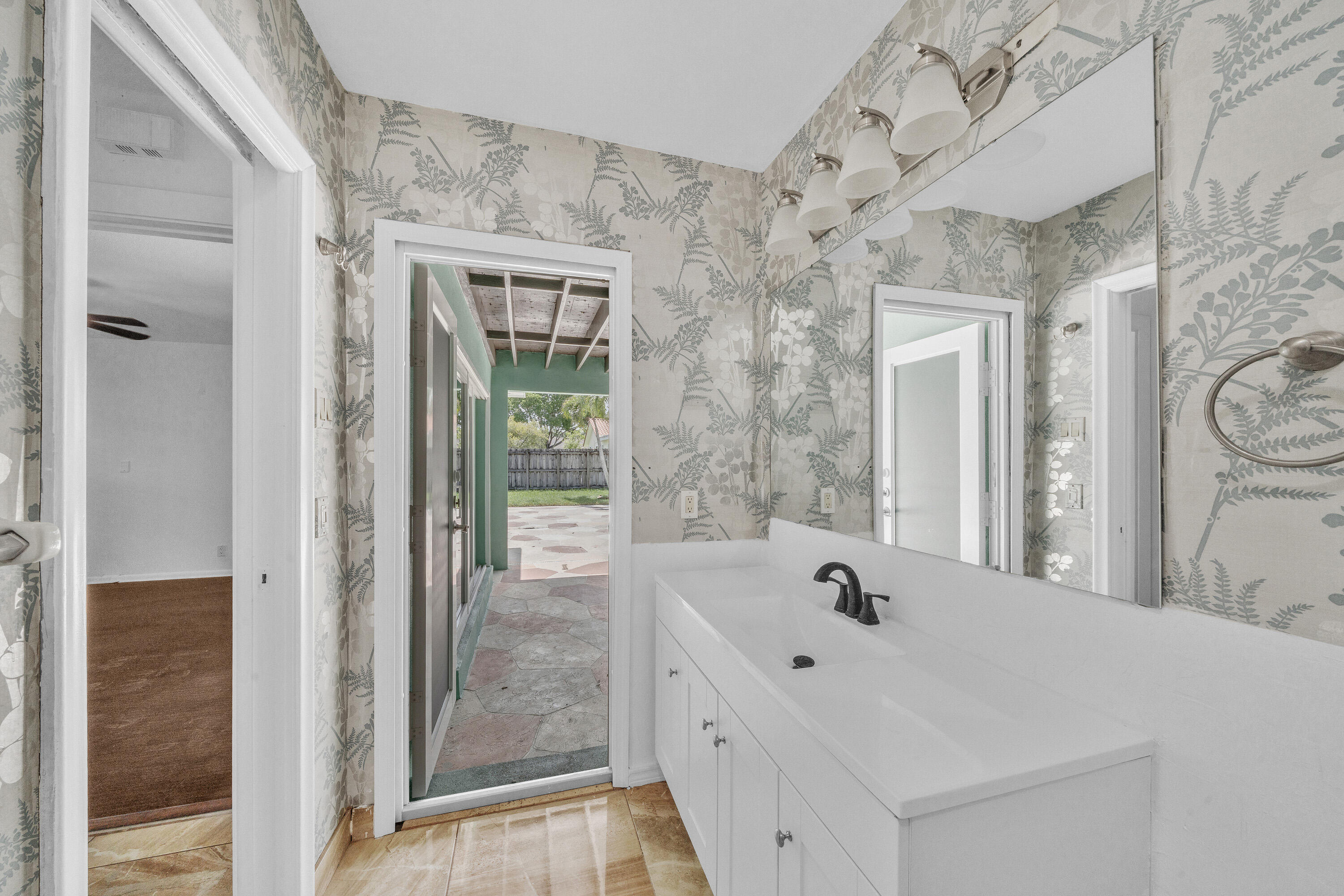 NEW ORLEANS VILLAS - Residential
