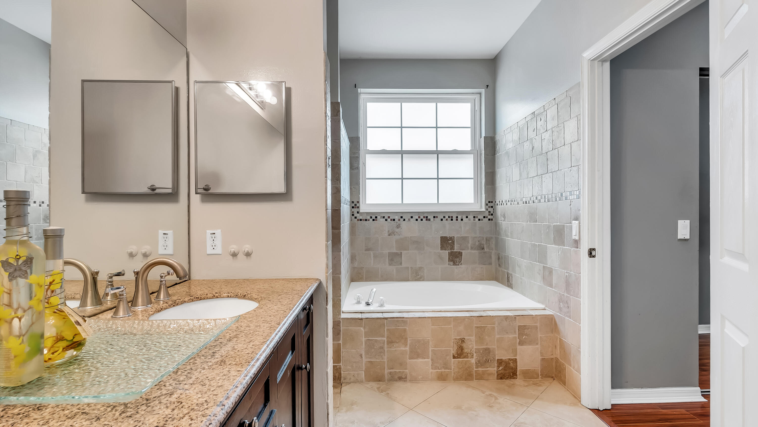 PARKWOOD IX - Residential