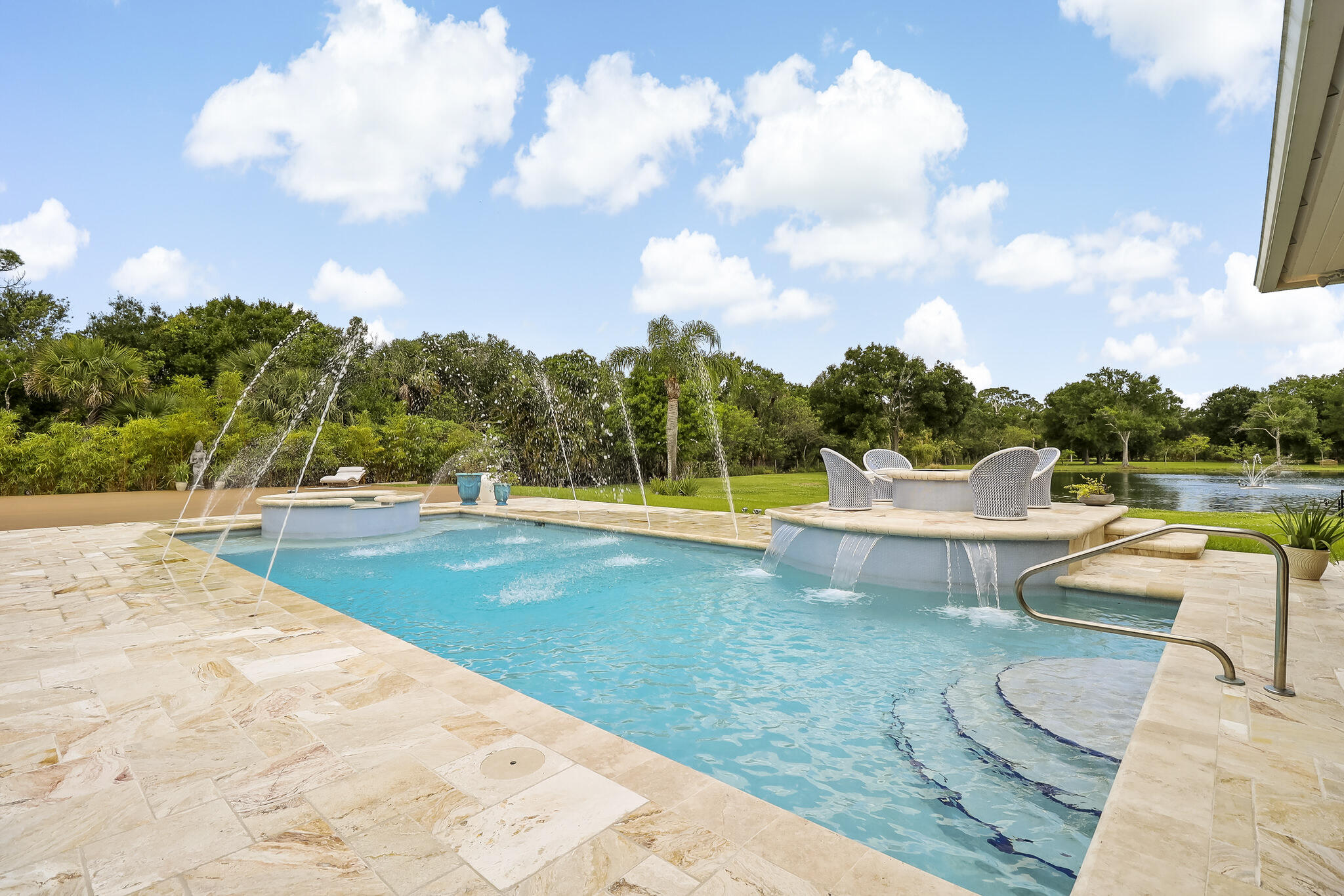 TRINITY OAKS (A OF E) - Residential