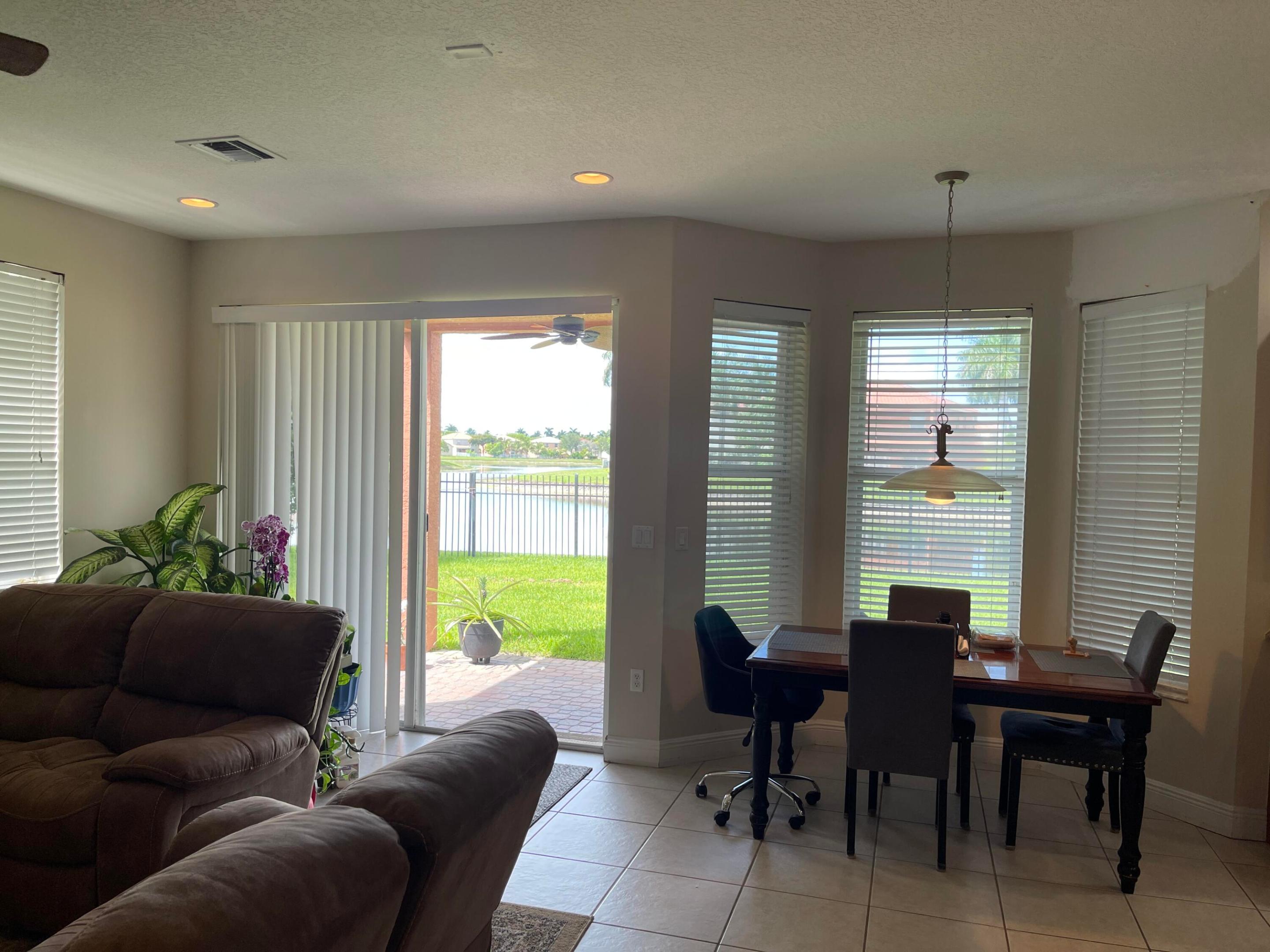 OLYMPIA 2 - Residential Lease