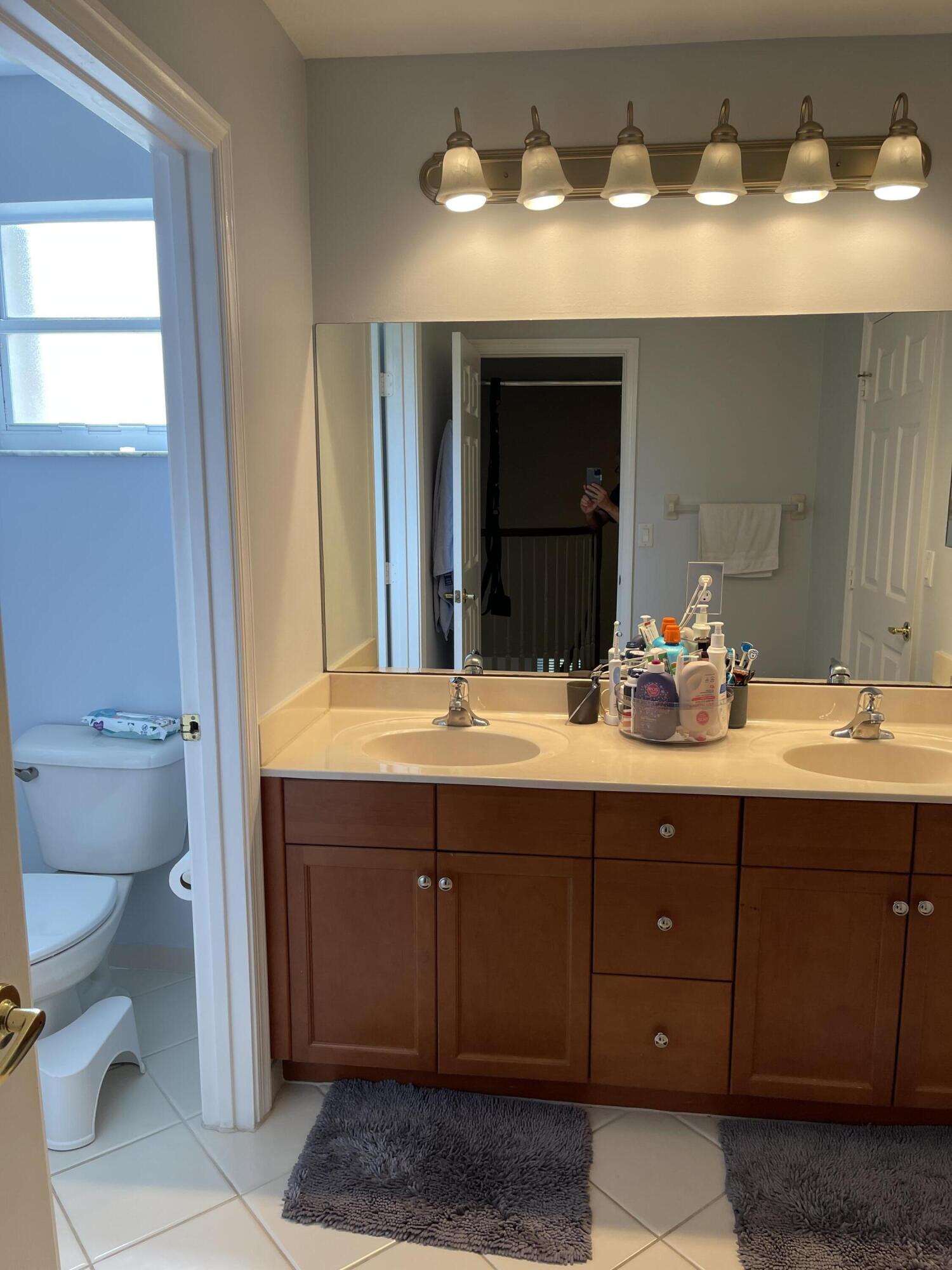 OLYMPIA 2 - Residential Lease