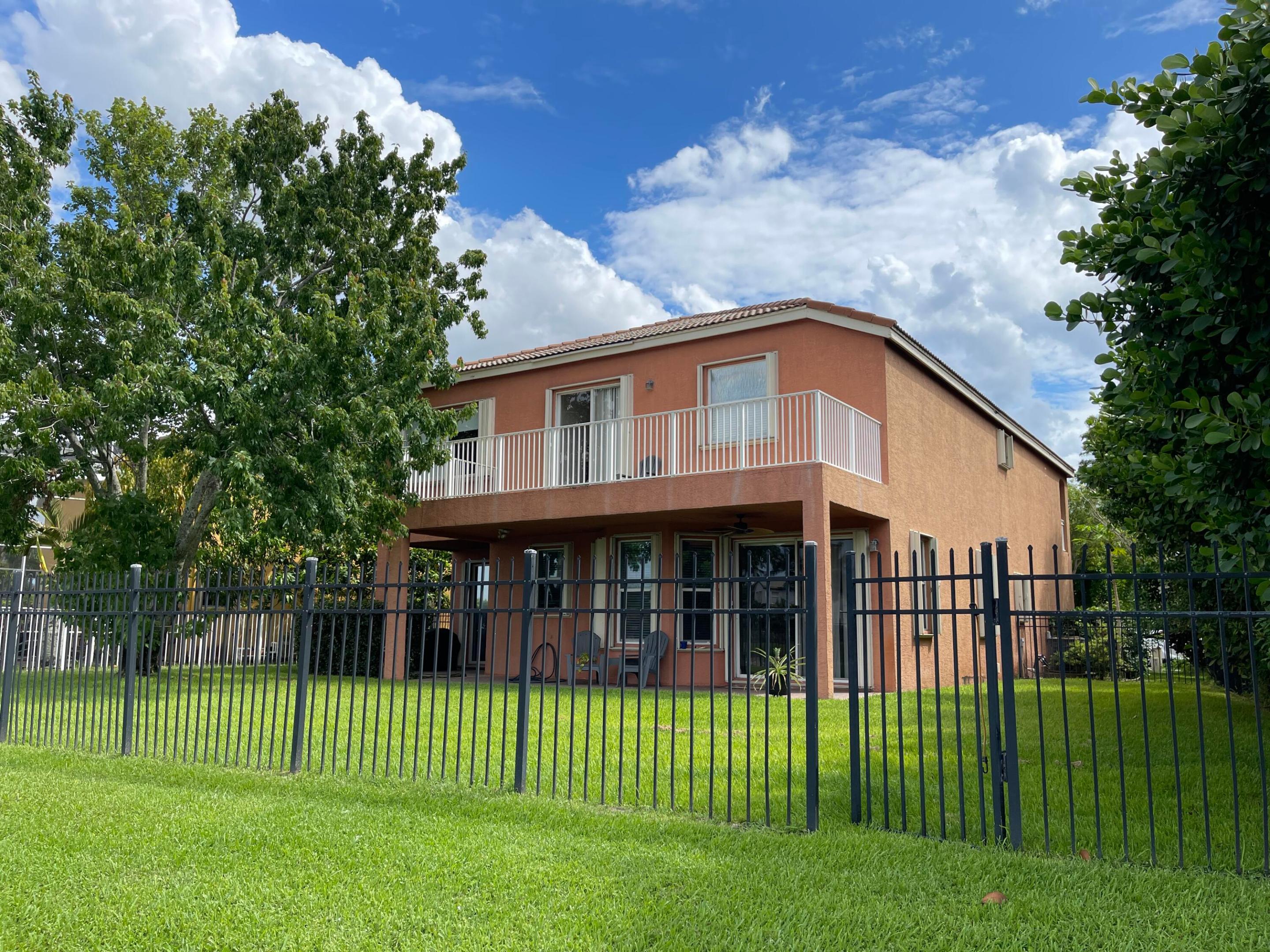 OLYMPIA 2 - Residential Lease