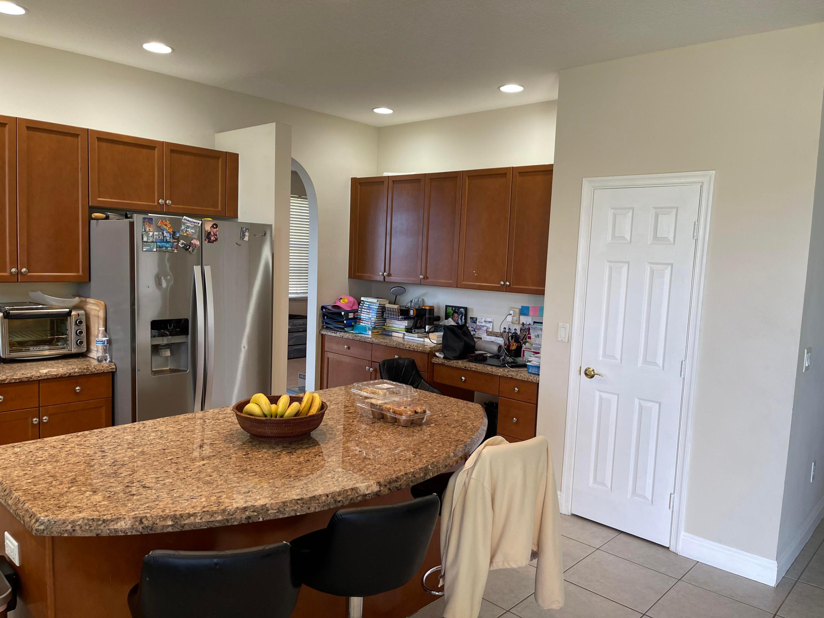 OLYMPIA 2 - Residential Lease