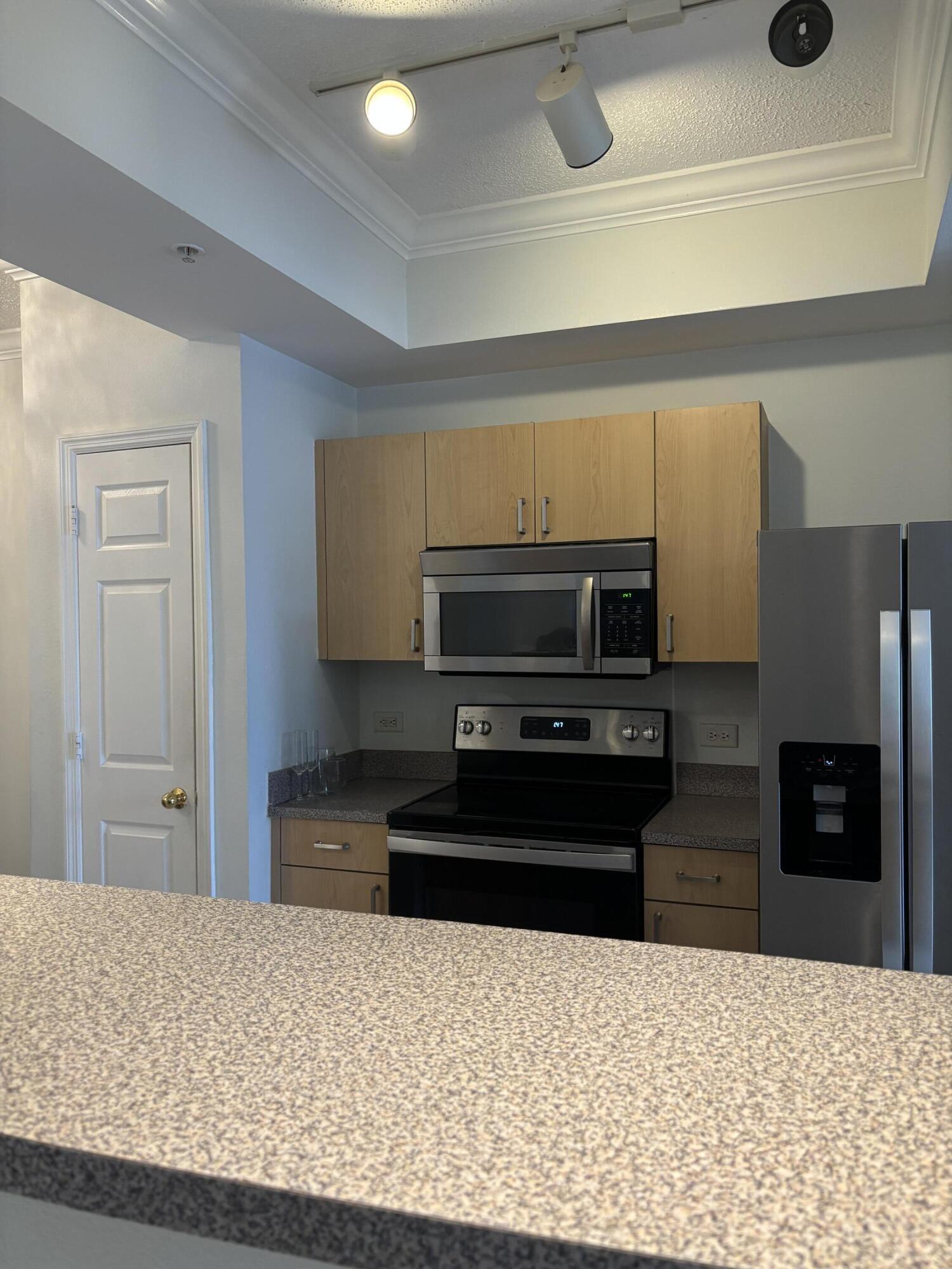 SOLE AT FORT LAUDERDALE CONDO - Residential Lease