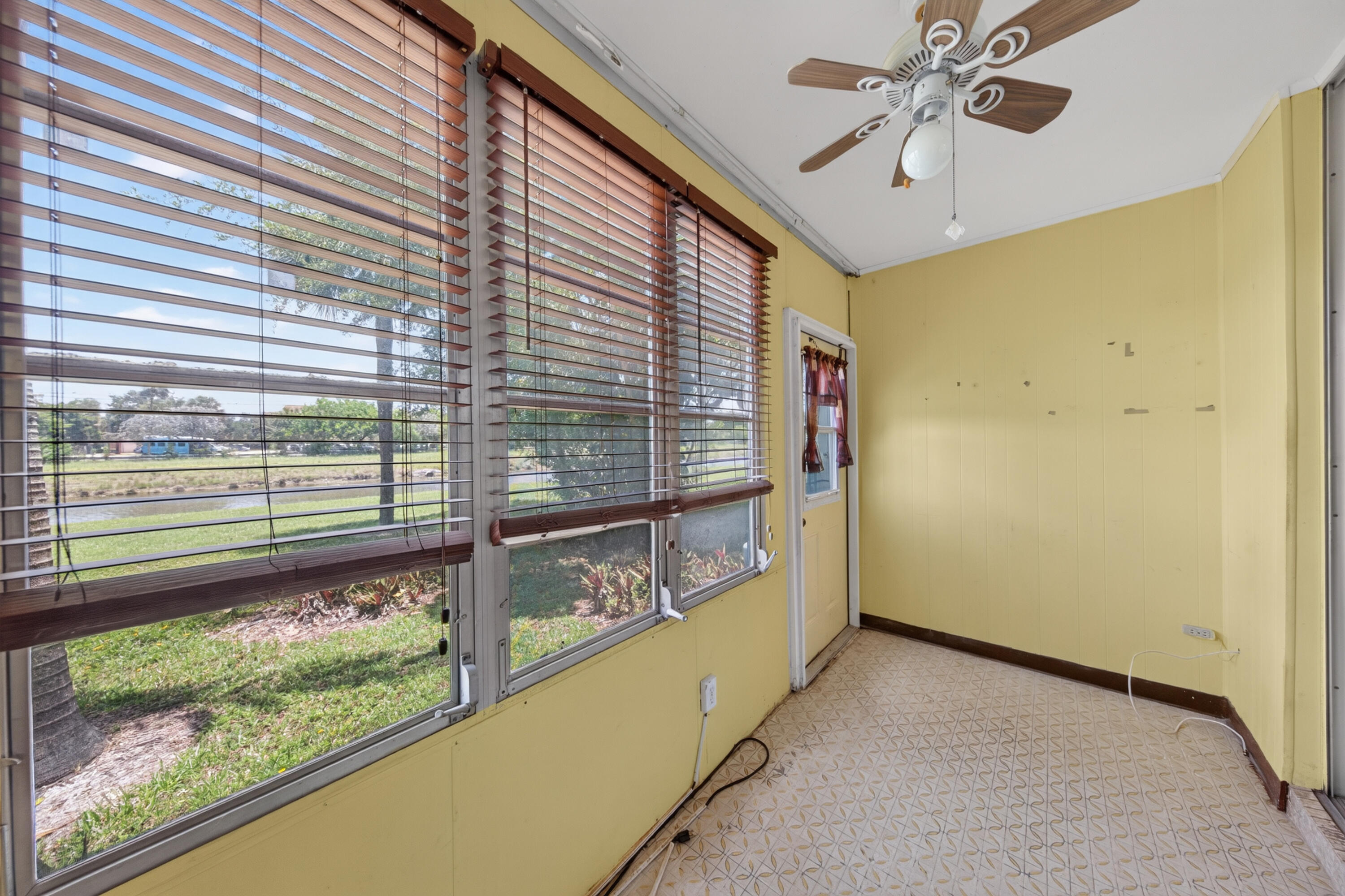 SUNRISE LAKES 29 CONDO - Residential
