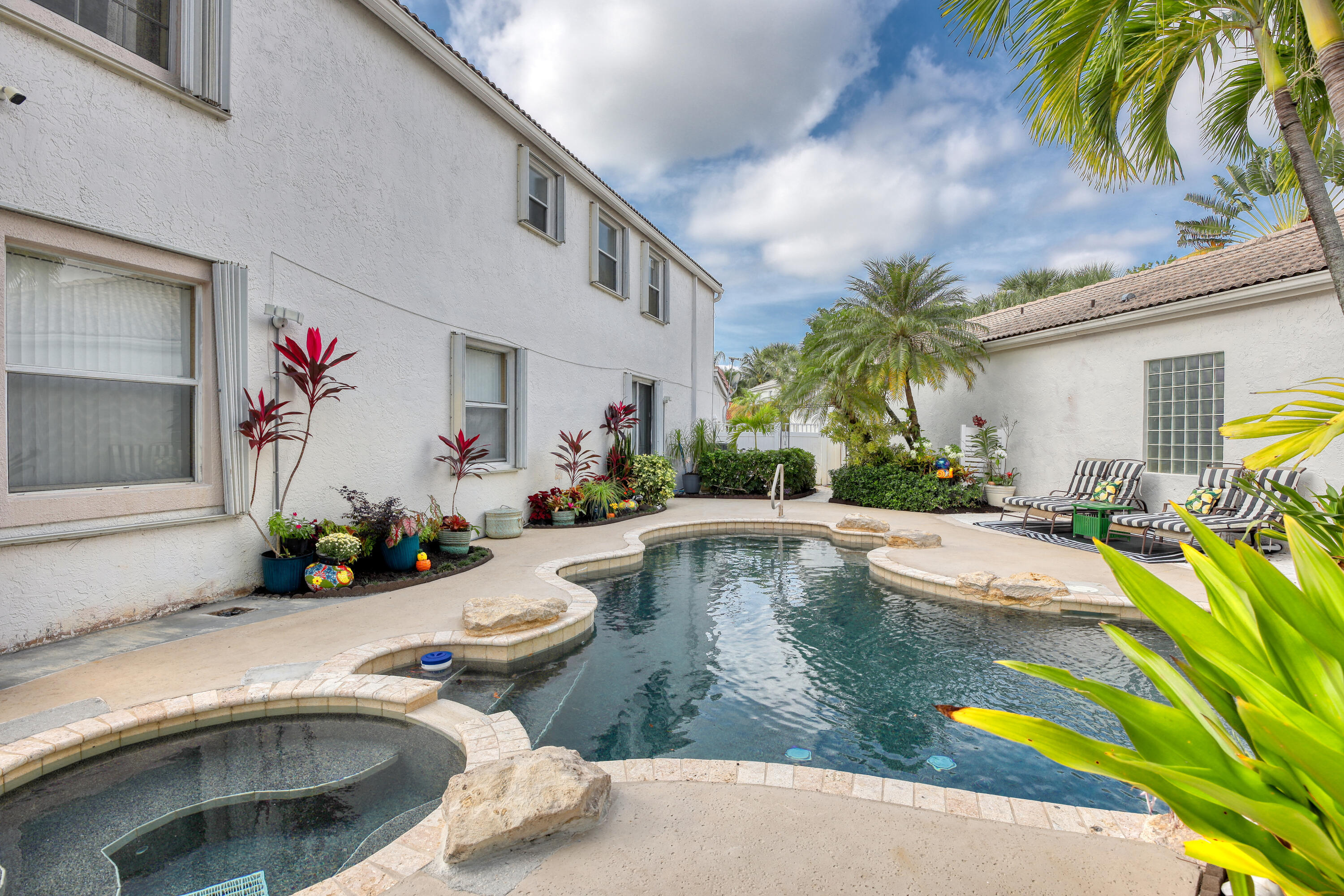CLASSICS AT BEAR LAKES - Residential Lease