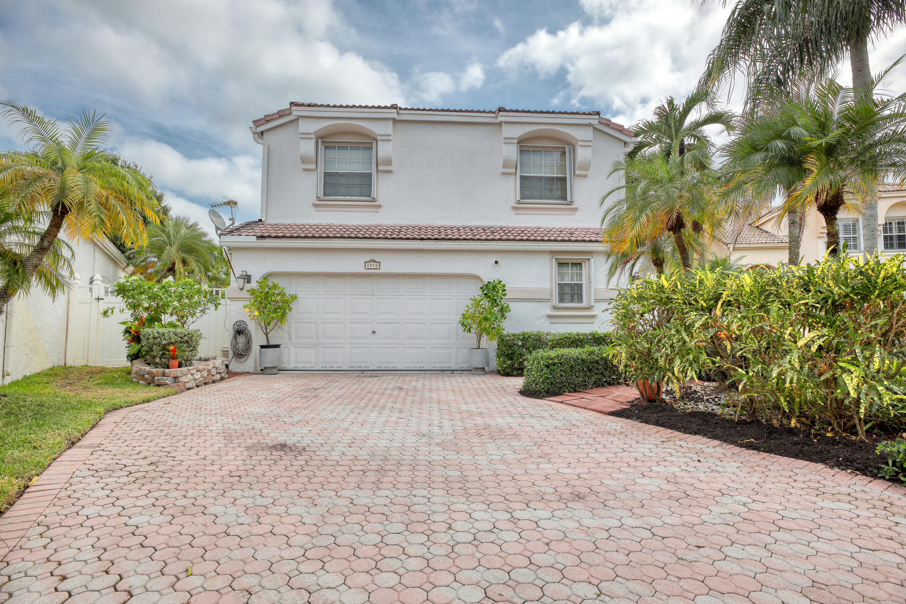 CLASSICS AT BEAR LAKES - Residential Lease